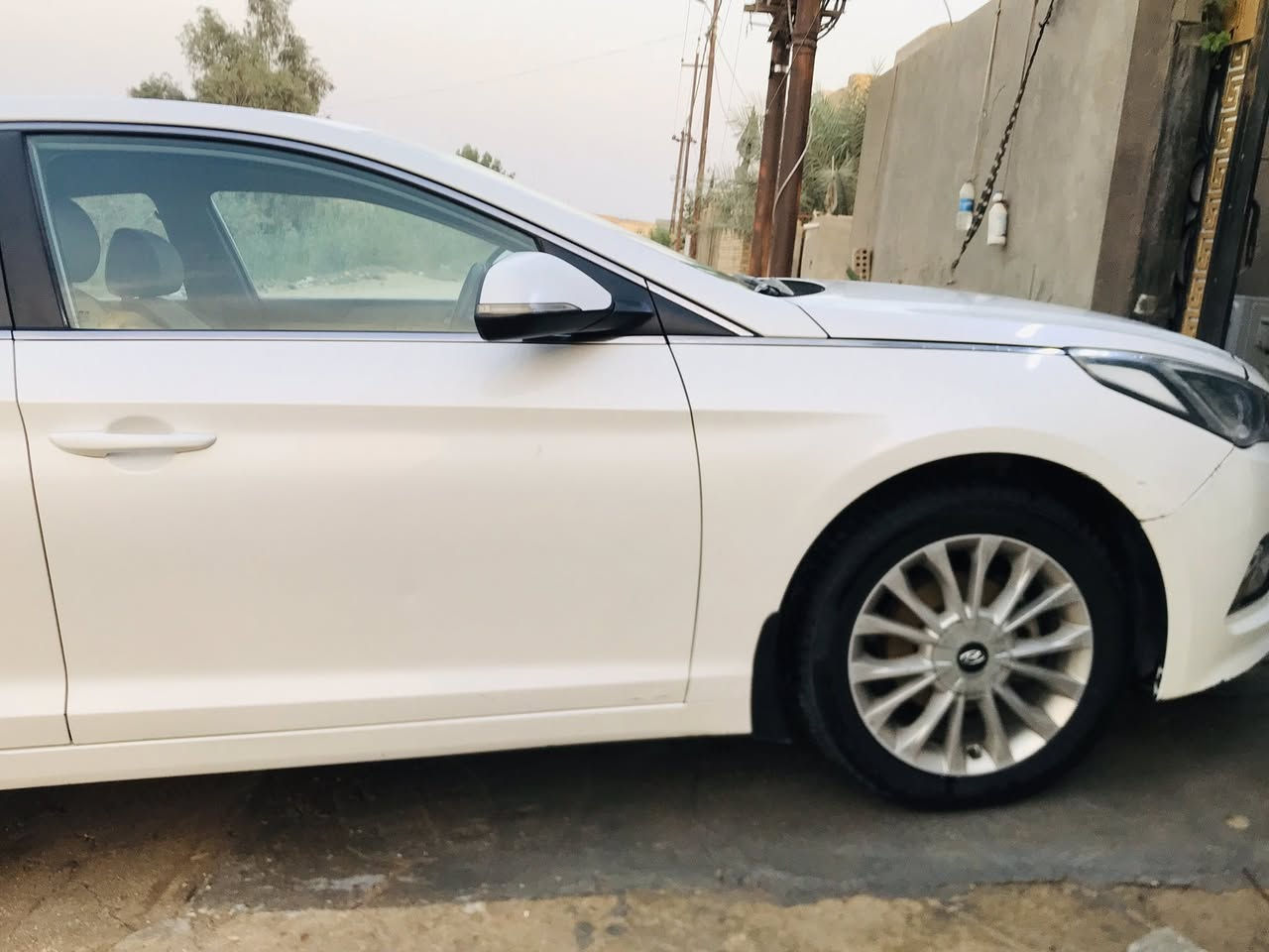 السلام عليكم
سوناتا 2017 خليجي ماشيه خير من الله 
محرك 2400 
تبديل جاملغ الامامي و الدعامية الاماميه 
سياره خير من الله بس تحتاج ترتيب للأمانه 
السياره نص فول مواصفات تخم تاير جديد 
لغود و شواصي و ايرباكات كله سليم 

اي استفسار موجود خاص و بالخدمه


**إذا كنت صاحب هذا الإعلان وتريد حذفه لأي سبب، رجاءا أرسل رسالة إلى الدعم الفني**