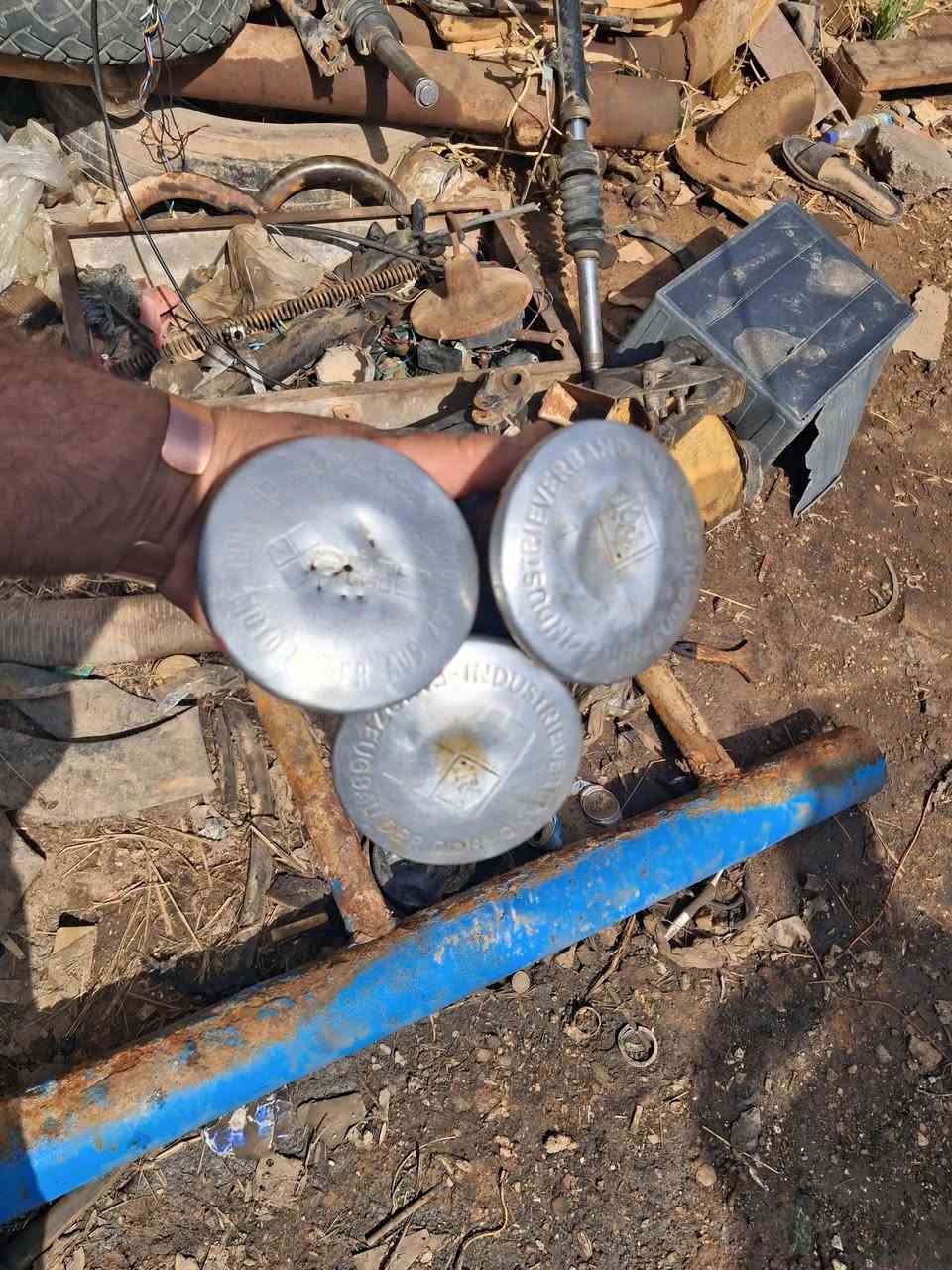 سلام عليكم للبيع قبق بانزين السعر تك ٨ مكاني فلوجة هاتف ***********يوجد توصيل جميع محافظات من رخصت مدير الكروب المحترم
