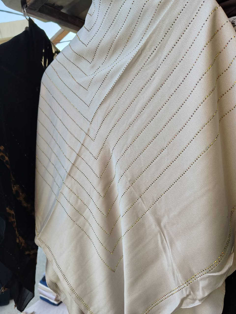 جديدنا من حجابات بيان 
ربطه قطن ستراس 
القياس 120
الوان اتجنن 
السعر 6000
بهرز باب الحان مجاور ابو 3 بالف 
يتوفر خدمة توصيل 
@أبرز المعجبين


**إذا كنت صاحب هذا الإعلان وتريد حذفه لأي سبب، رجاءا أرسل رسالة إلى الدعم الفني**