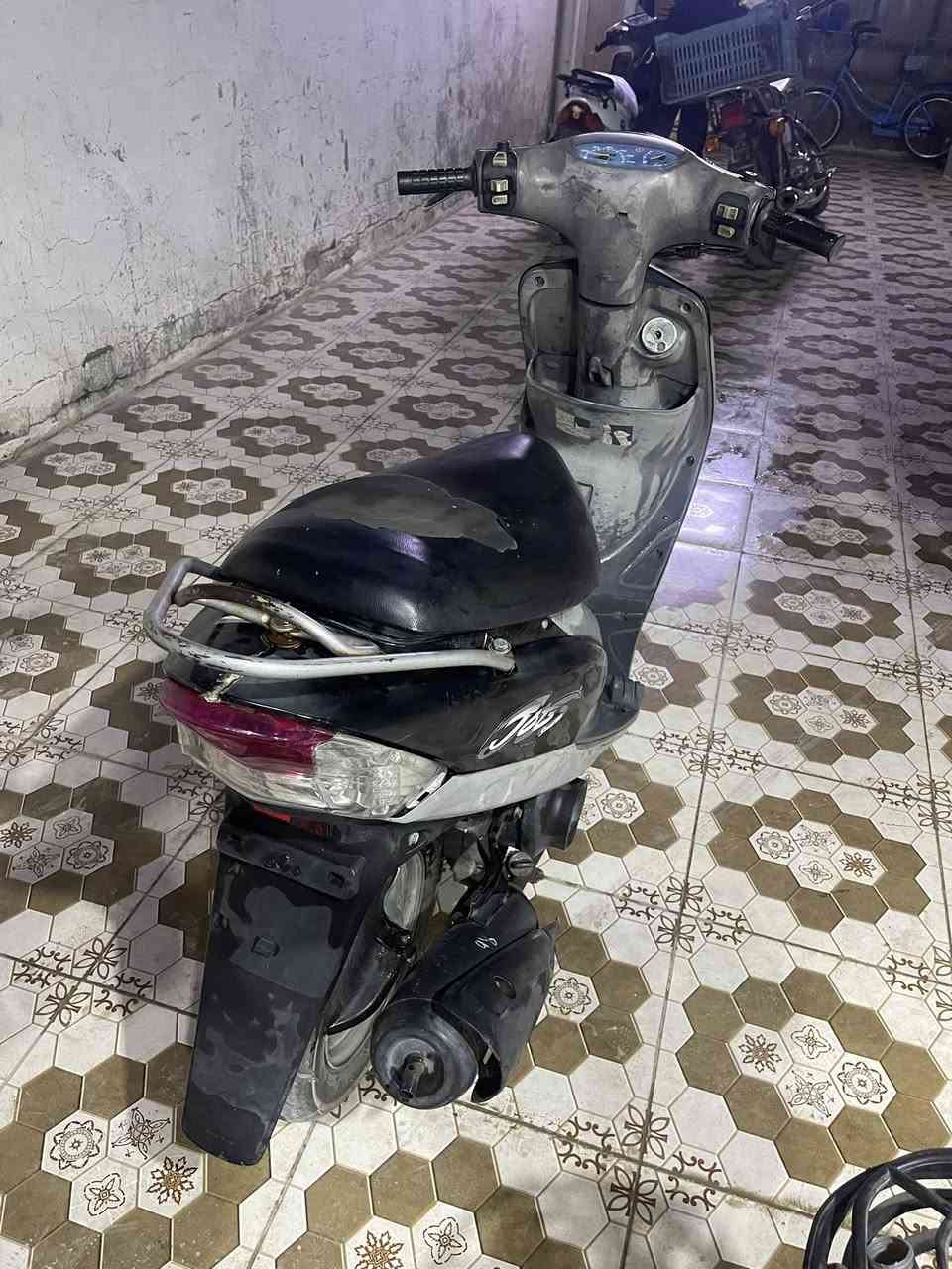 للبيع ماكس منغولي دراجه ما مفتوحه شراي يجي خاص مكان رميثه رقم ***********
