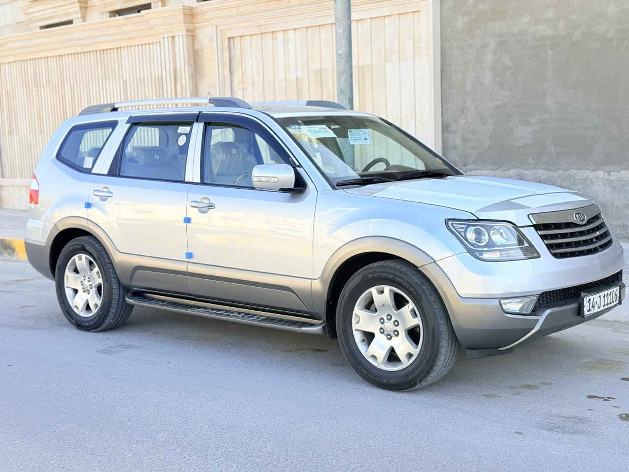 سلام عليكم 
اللبيع أو مراوس 
مهافي موديل 2009 رقم بصره حره تحويل مباشر رقم أنكليزي سنويه الغايه 2029 
وارد خليجي مكفوله كفاله عامه 
مواصفات سياره 
فتحه سقف 
لايت زنون
شاشه كبيره 
كامرا خلفيه 
تحكمات ستيرن كامله 
دواخل عسلي 
ويل كروم 
مانع انزلاق 
كشن كهربائي 
محرك 6 سلندر 
7 راكب+3 قطع تبريد 
وبعد بيها مواصفات 

سياره جاهزه وجديده الاخير 
كير محرك تبريد تخم تاير حداديه جاهزه الاخير 
السعر 115 
الاستفسار أكثر ***********
