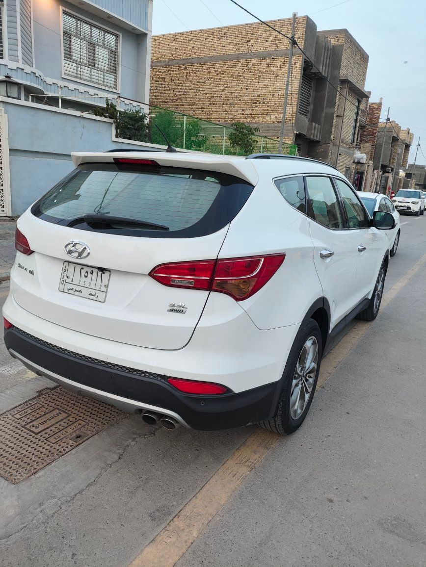 السلام عليكم 
سنتافي موديل 2015 ماشية 127 الف حقيقي سيارة سويج مو بصمه البقيه فول بانوراما 7 راكب 3 قطع تبريد كشنات جلد بيجي ترحيب بيانو كفاله عامه من الصبغ والتبديل وكير ومكينه بيه دحجه زغيره وزلغ موجودات بالصور مكينه 3300 السنويه انتهت قبل 4 ايام يعني كبل مداور باسمك السيارة باسمي السعر 184 وبيه مجال قليل مكان السيارة كوت مركز المدينة
***********
