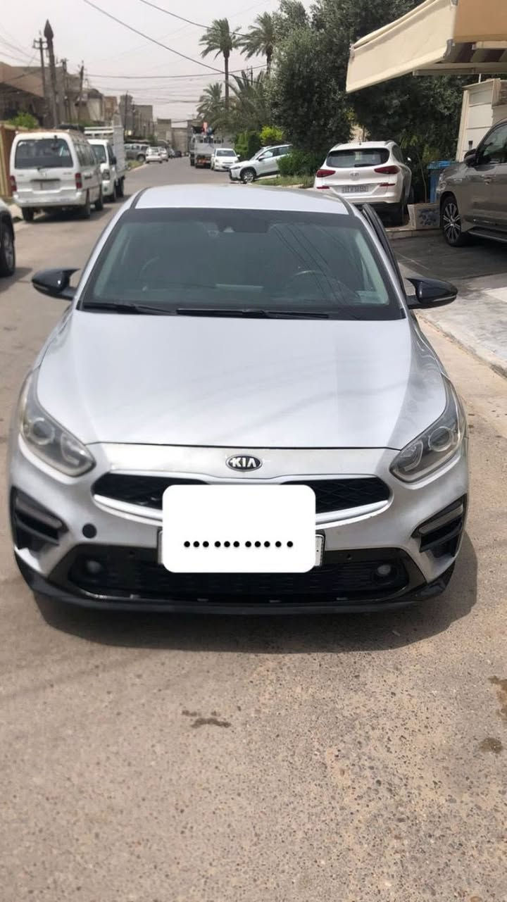 سلام عليكم كيه فورتي موديل 19 سياره وارد أمريكي  الكير AT مكان بغداد السعر 115 بيه مجال هذا رقمي ***********
