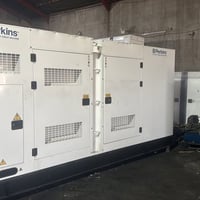 بيركنز ٢٢٠٠ جديد ٤٥٠ كيفي اخو الصفر كاتم بدون صوت ضمان بيها ٦ شهر على ...