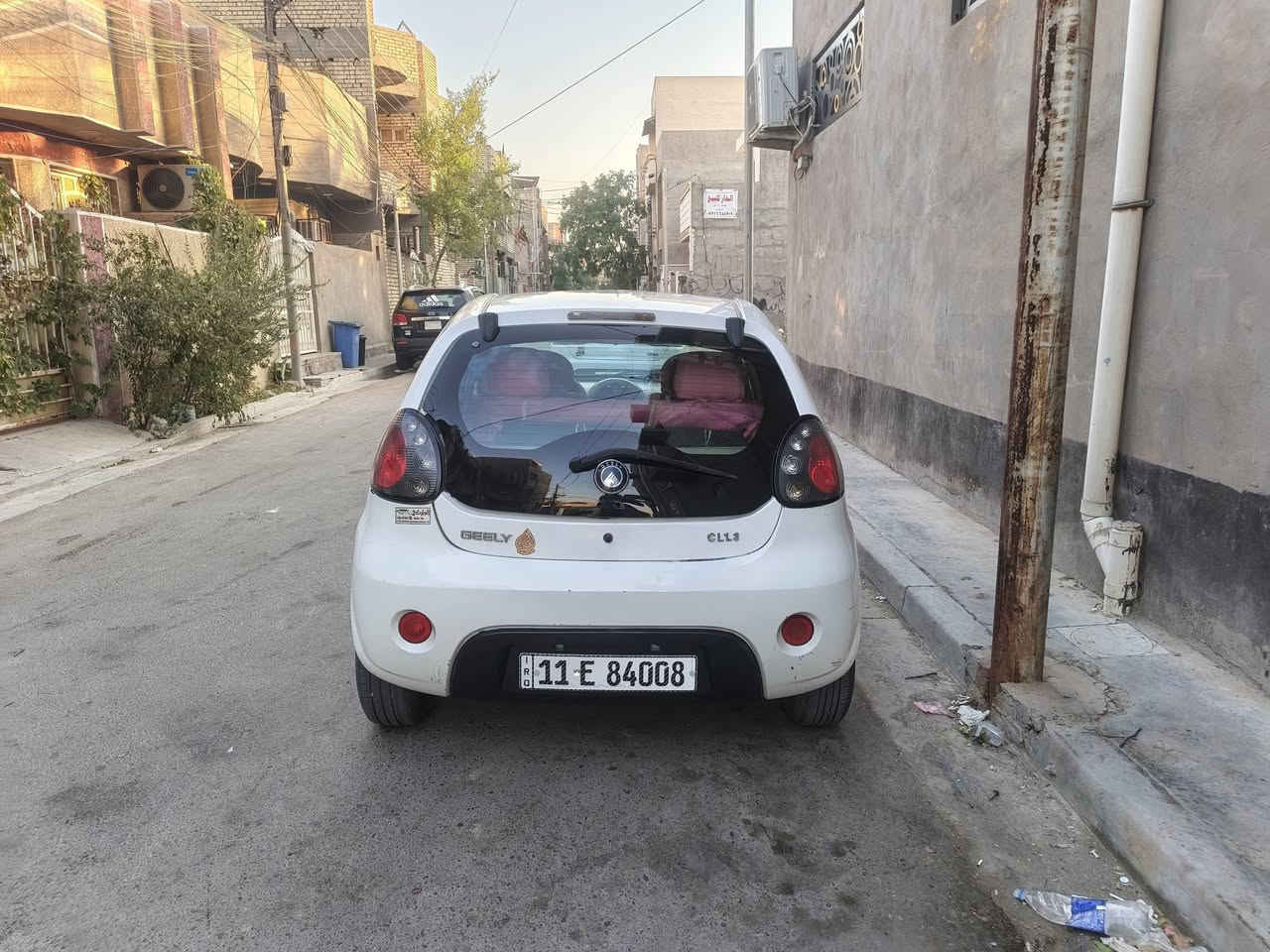 دالسلام عليكم جيلي بانده موديل 2013مكفوله كير مكينه دواخل جديد مدوشمه شاشه تخم تأير ويل جديد بيها قطعتين بارد فقط السعر 45 مكاني بغداد ***********

