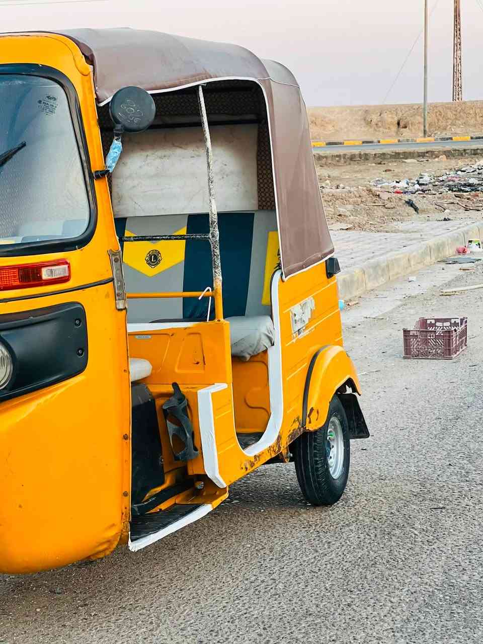 سلام عليكم شباب تكتكً البيع 20رقم وسنويه كشره مكفوله مكاني المجر سعر 6و٢٠٠ وبيه مجال ***********

