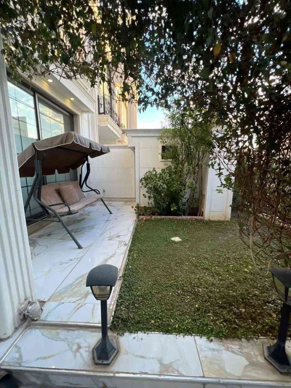 منزل للبيع في اربيل مفروش كامل في مجمع منارة
المساحة: 200 متر
يتكوّن من:
 • 4 غرف نوم
 • استقبال
 •صالة 
 •مطبخ 
 •مجموعة صحيات

☎️📞 للاستفسار والتفاصيل:
***********
————-⸻
🔹 إذا لم يكن هذا العقار مناسب لرغبتكم أو امكانيتكم ، زوروا قناتنا على التلكرام وتصفحوا مئات العروض الأخرى
https://t.me/erbilSh88 👈🏻 سعر هنا
