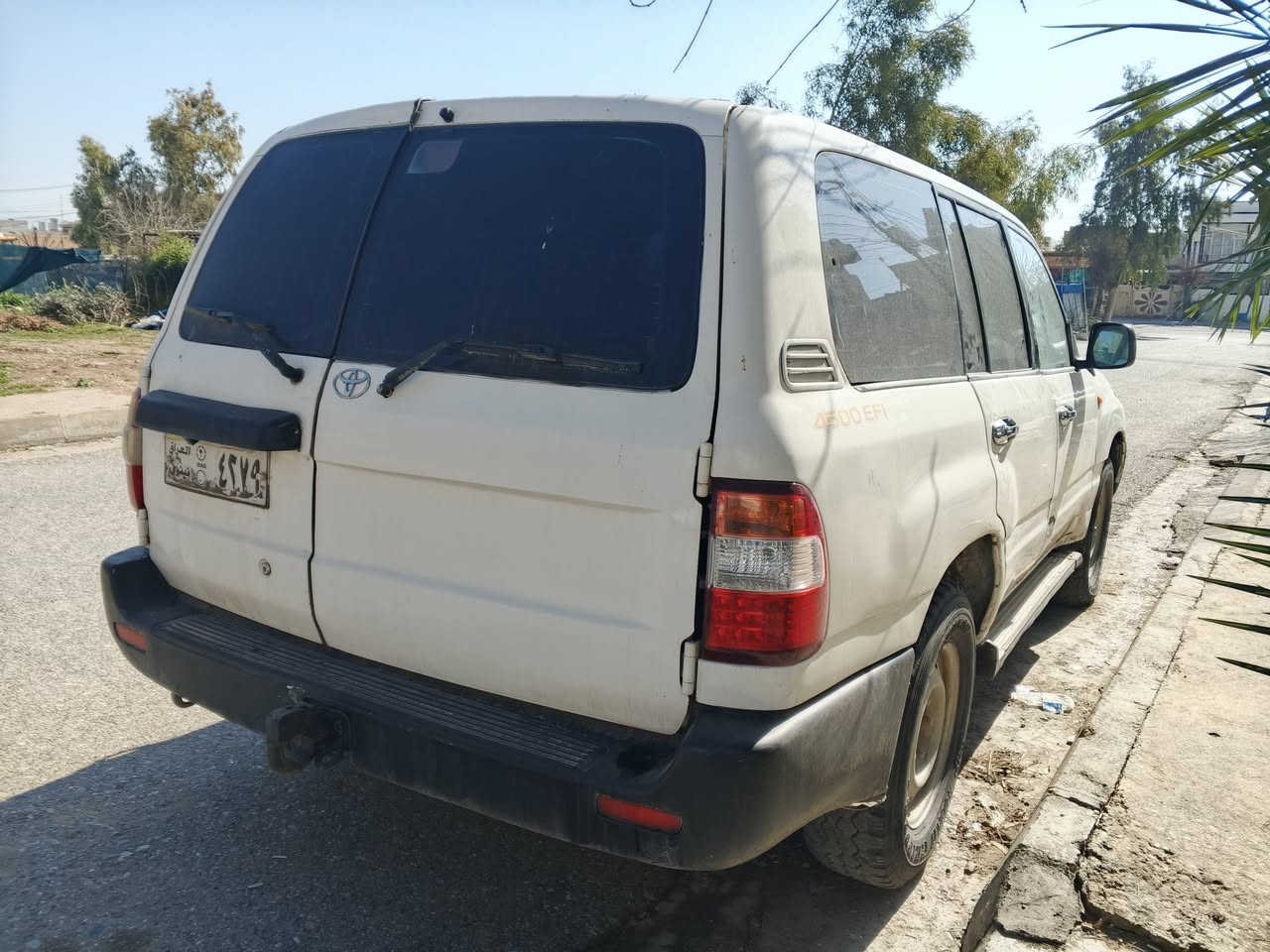 مؤنيكا بؤ فرؤشتن
مؤديل 2004
ده شپول به رز 
كيرو مه كينه ى به شه رت
عام بؤياخه 
ئارم دهؤكه 
78كه ميك مه جال 
***********
***********
