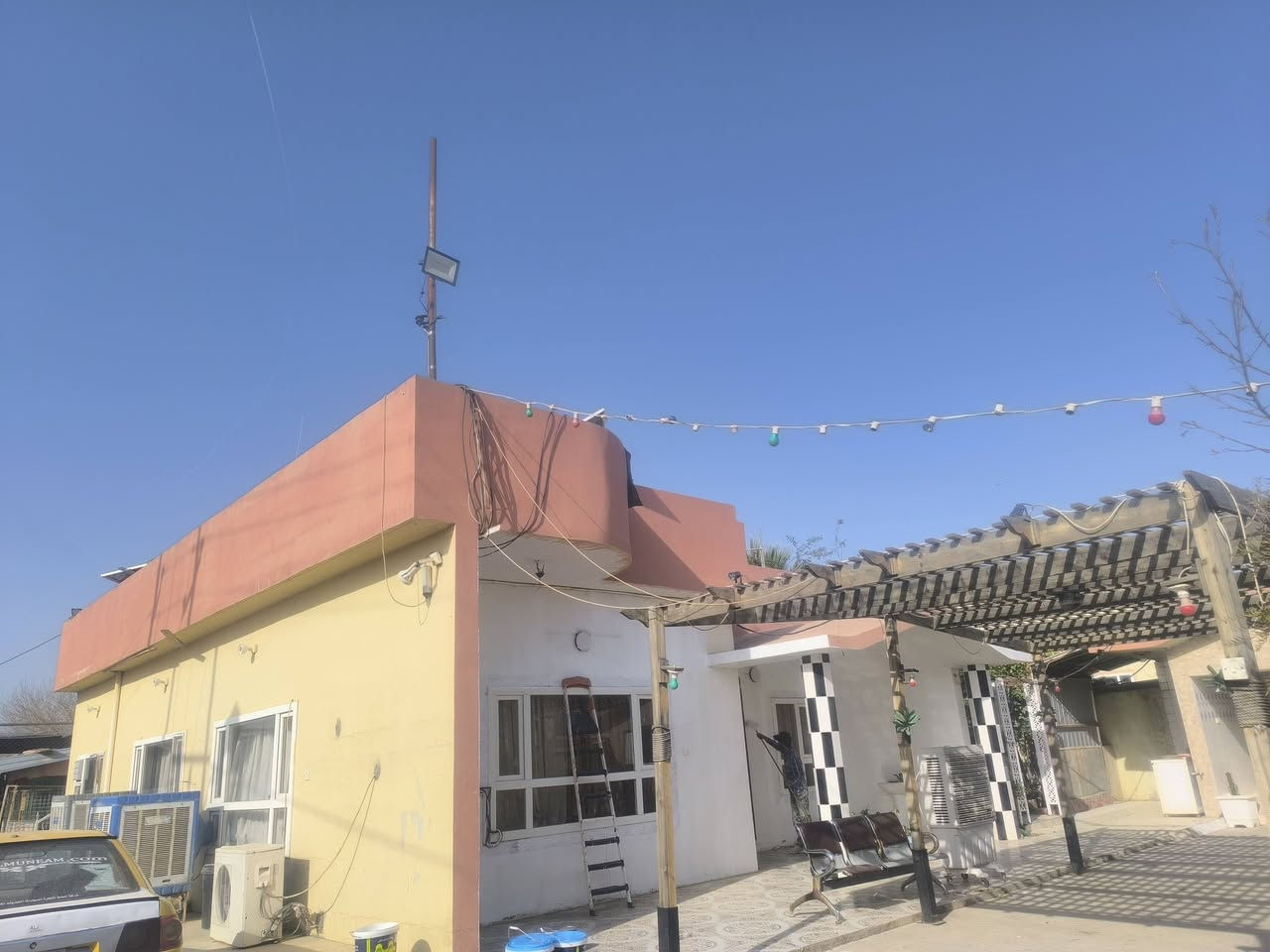 اشتغل صبغ داخلي وخارجي بسعر مناسب بيت 100 متر بسعر 190 الف مع تصليح ***********
