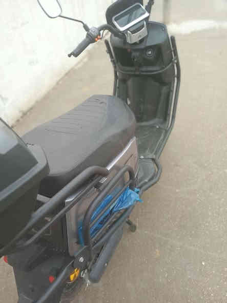 سلام عليكم شباب دراجه شحن للبيع دراجه حلوه ونضيفه العنوان واسط عزيزيه الاتصال علا هاذه ال رقم ***********
