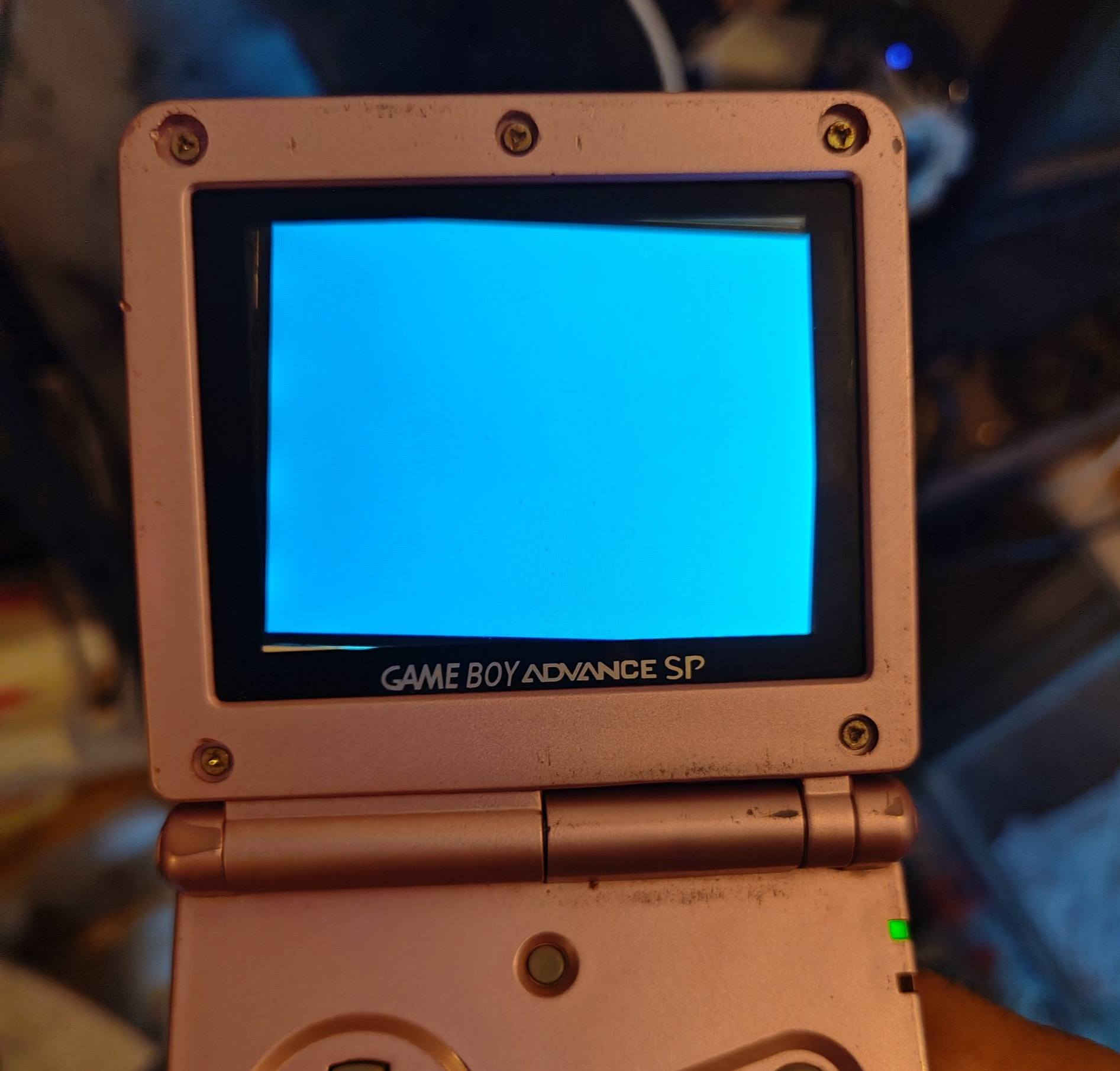 كيم بوي يشتغل شاشه بيضاء موضحه بالصور
Psp يشتغل. كلوب اخضر شوي ويطفه

سعر القطعتين 35 الف


**إذا كنت صاحب هذا الإعلان وتريد حذفه لأي سبب، رجاءا أرسل رسالة إلى الدعم الفني**