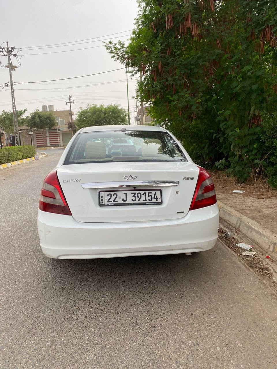 سلام عليكم سيارة شيري A5 موديل 2013للبيع سنوية بأسمي لسنه 2028 بدون ضرر بس قطعة شبر بارد بل باب خلفي مكاني كركوك رقم الهاتف ***********
