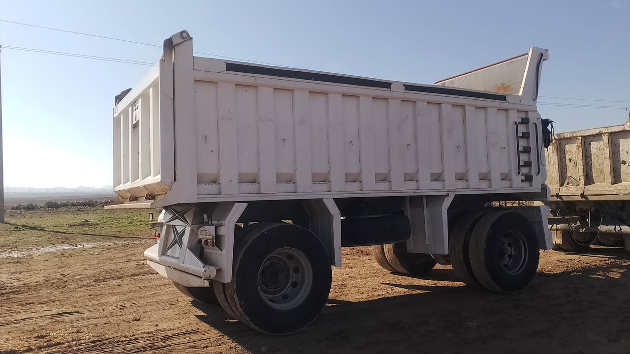 مقطورة للبيع جاهزة جوى الشغل للأستفسار ‏‪0751 870 6779‬‏
