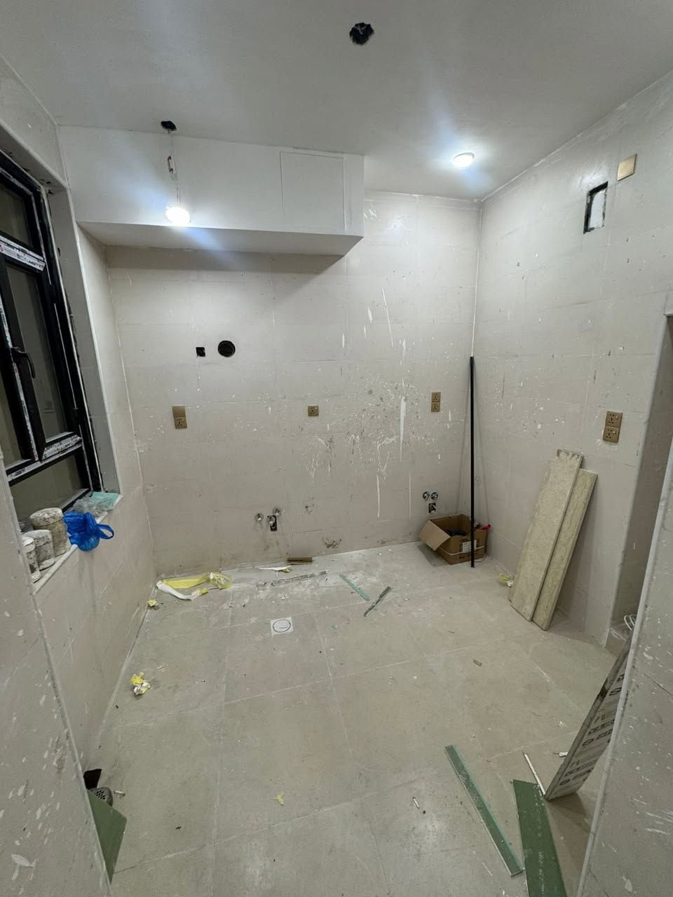 💎 للإيجار في السيدية 💎
📢 منشور رقم: ((551))
🏠 مكتب المتحدة للاستثمار العقاري
بيت💒 طابقين  مساحة 50متر        
يتكون من:. 
💠2 غرف نوم 
💠 صالة واسعة
💠 مطبخ 
💠 خدمات عدد2
بدل الايجار 750 الف
📍 الموقع: السيدية”  

————————————
📞للاستفسار:☎️ ***********

📍 موقع المكتب:
 السيدية – قرب  مجمع السفير 

🏢 المتحدة للاستثمار العقاري
