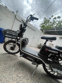 دراجة شحن نظيفة يرادلهة بس بطاريات للاستفسار واتساب 07751176537