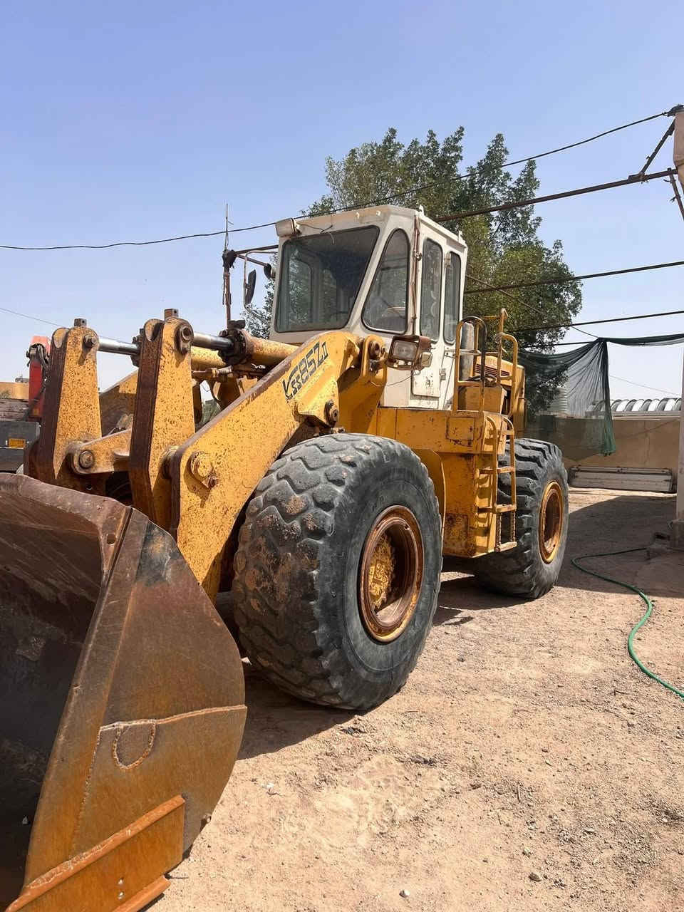 السلام عليكم ورحمه الله وبركاته
شفل اللبييييع
حجم 85 
مديل 87 رقم بصره
السكن بصره الزبير رقم الاهاتف ***********
