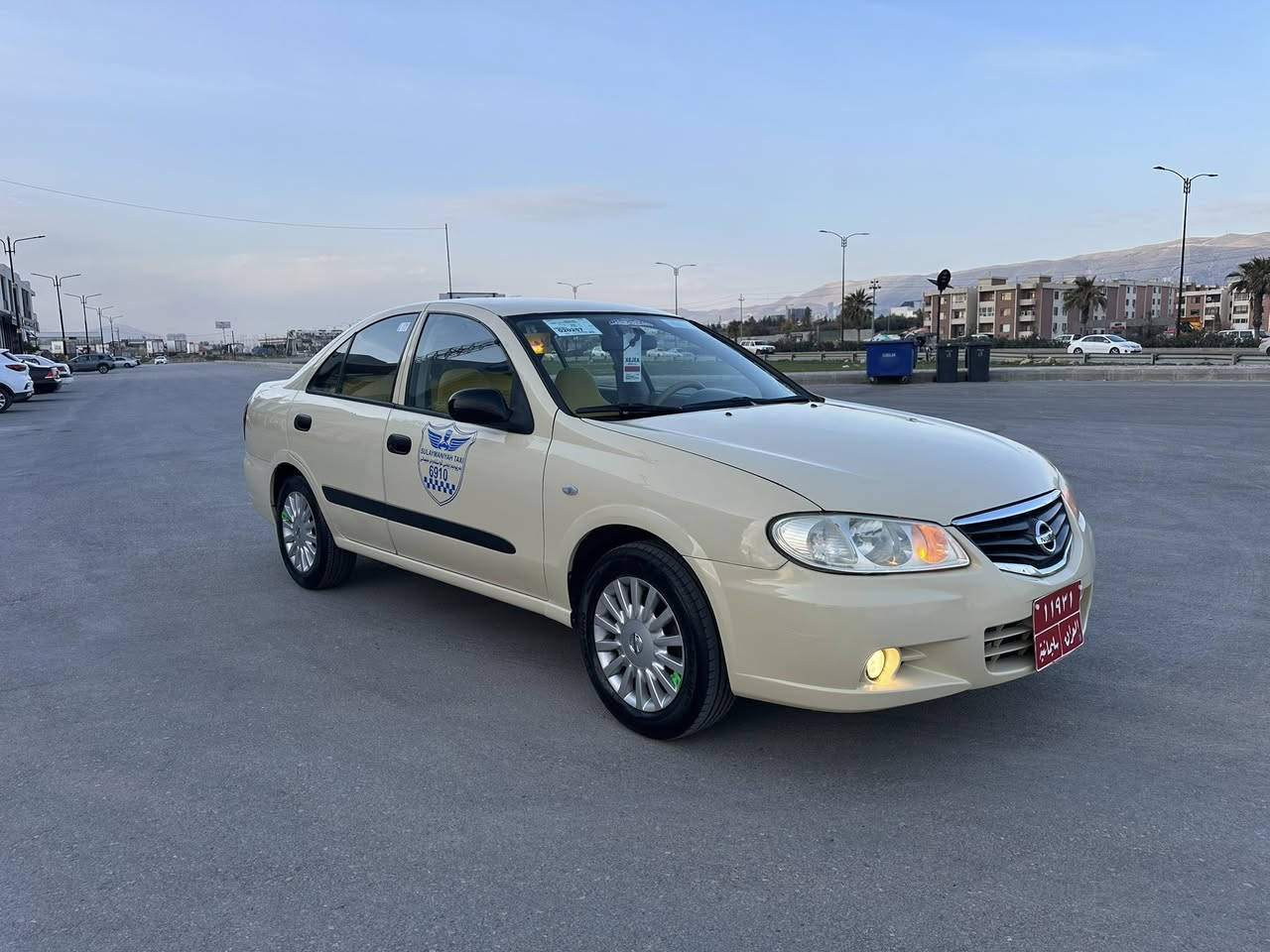 بەناوی خوا سەنی٢٠١١  سەیارەکە زۆر جوانە هەمووگیانی بەشەرتە  گیڕ و مەکینەو تەقەو ڕەقەو تەبرید  هەموی بەشەرتە چەمەلخی سایەق پیشەوە بۆیاخە لەگەل یەک پەلەی درگای سایەق  سەنەوی هەتا ٢٠٢٧ تازەیە سعر ١١٣$
***********
***********
