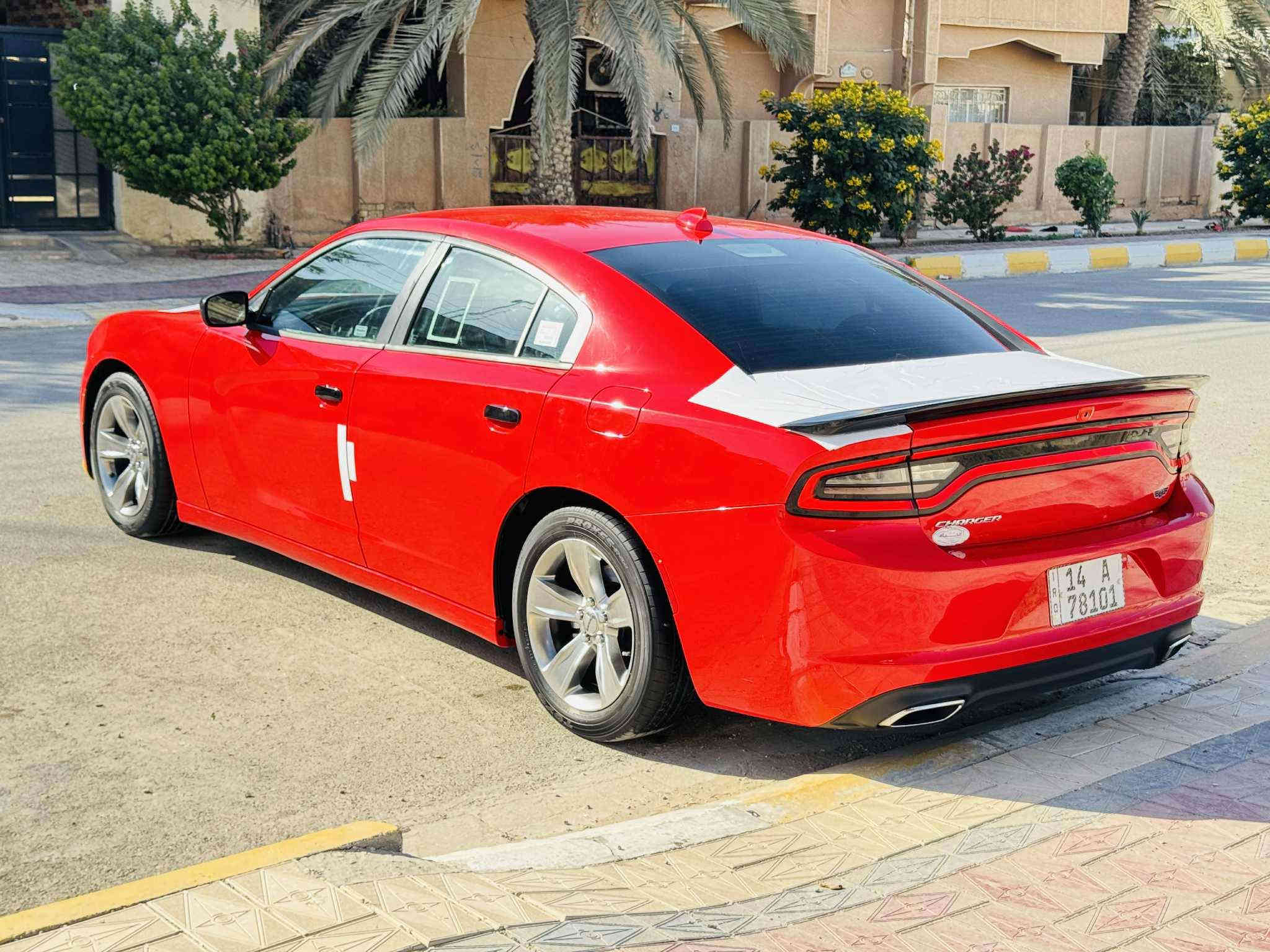 جارجر 2017 اصل بصره سنويه لل30
محرك 3600 السياره احلى من الصوره حادثها كما موضح بالصور والباقي مكفول السياره ليبل واحد كفاله ضربه وصبغ وتبديل (يوجد حالوب خفيف بالسياره )
المكان شارع التأميم 
السعر 185 
***********
