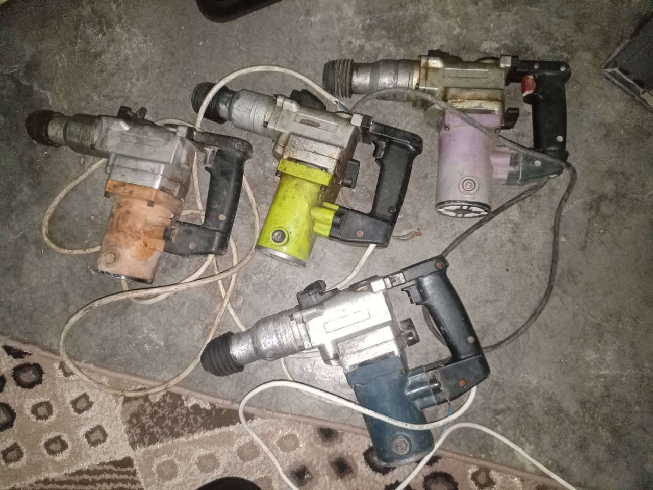 كتر شقال اسعر 45 دريل عدد 4 سعر الواحد 15 اتصال ***********
