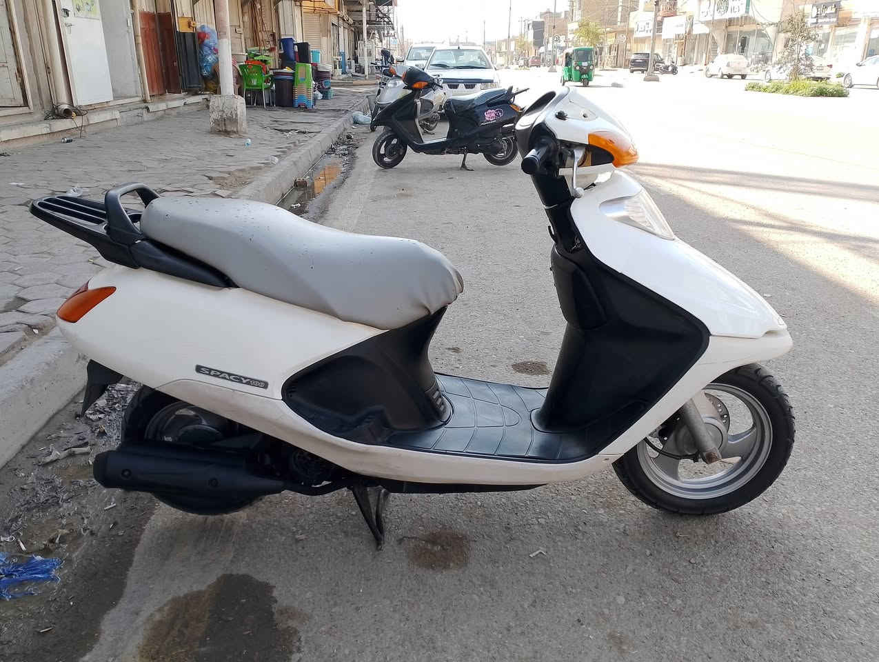 سبيسي ياباني كفرات 5 اختوم كابريتر بلادي دراجه بلاديه من الطول للطول كله شغال سلف هندر دشبول مكينه ناعمه خير من الله خرسه مكاني كوت داموك شارع المثلث السعر مناسب اتصل وبيك خير وتدلل ***********
