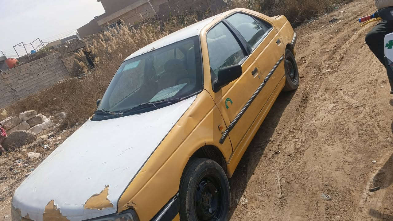 سلام عليكم ورحمه الله بيجو الميس موديل ١٠ رقم بغداد الماني هيه مصفره غرمات ماعرف  بدون تحويل محرك بي صوت تبريد شغل صدر خلفي والمامي جديد حداديه جديده تخم تاير.  السعر ١٣ ورقه العنوان بغداد المدائن سلمان باك بدون تحويل السنويه ال ٢٥ هيه مصفره ***********
