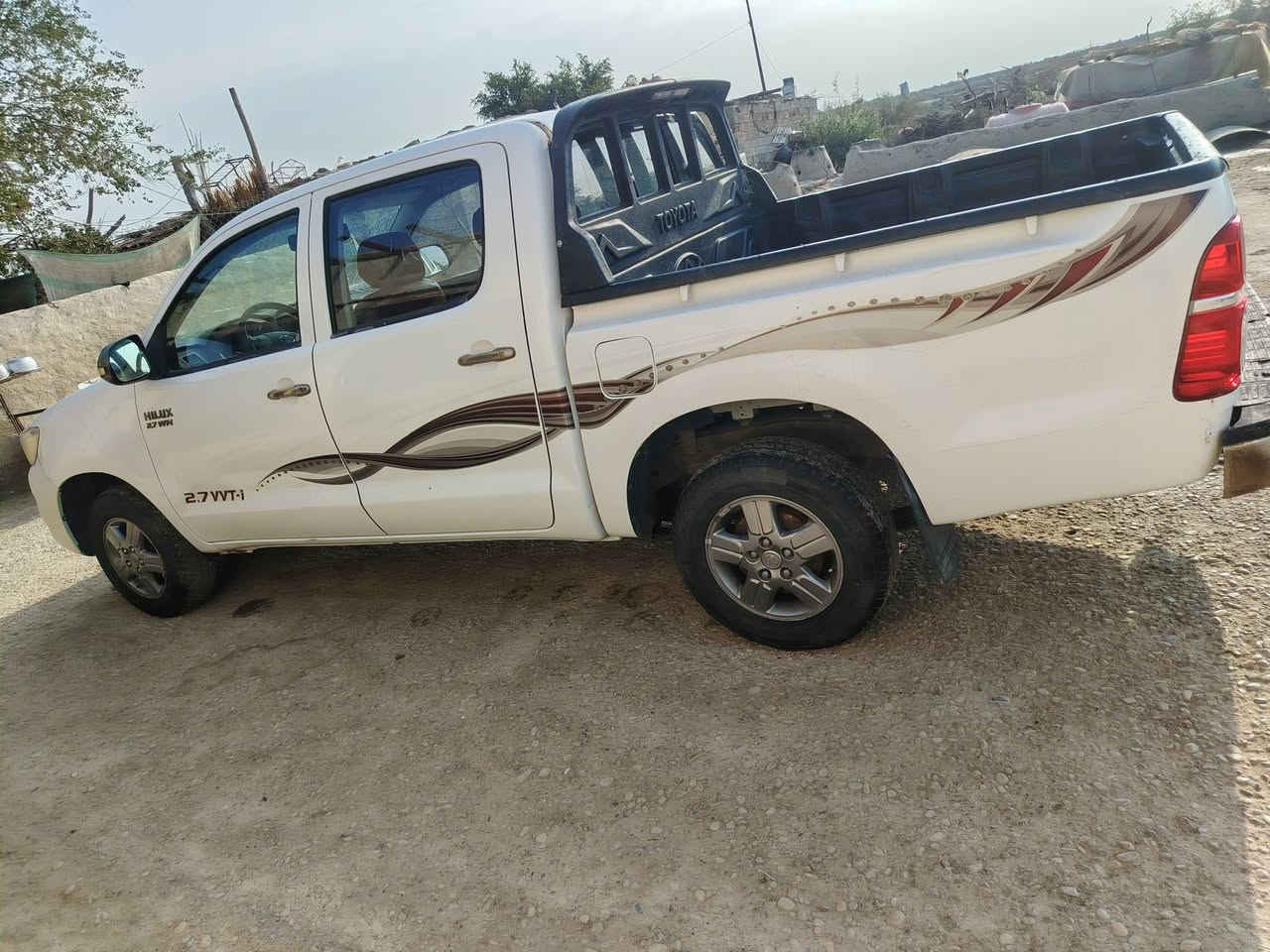 بيكم هايلوكس 2013 سياره بها صبغ بابين سنويه تنتهي 2026 شهر 11 سياره باسمي مكان السياره ميسان المجر الكبير ناحية الخير السعر 155
رقم
التليفون ***********
