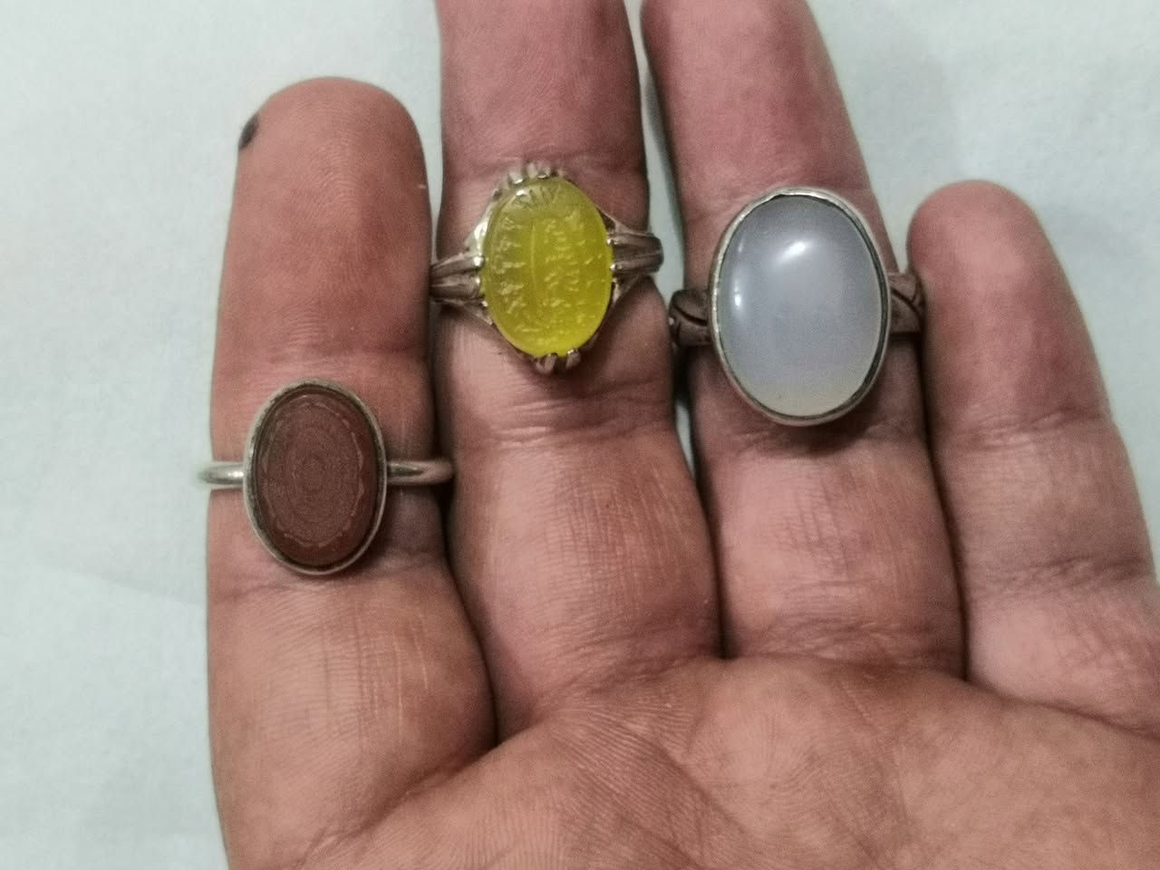 سلام عليكم ورحمة الله وبركاته
3 خواتم صياغه يدويه 
1.عقيق يماني ابيض قديم 
2.. عقيق شرف الشمس 
3..عقيق يماني مخطوط ناعم 
مكاني بغداد مدينه الصدر


**إذا كنت صاحب هذا الإعلان وتريد حذفه لأي سبب، رجاءا أرسل رسالة إلى الدعم الفني**