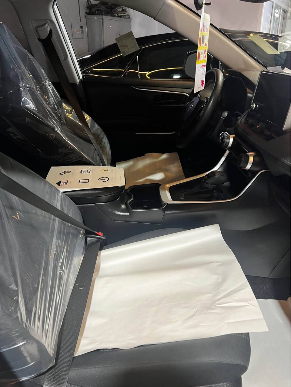 ڕافۆڕ
2024
بەس بۆنیت دوو پەڵە کارتی هەیە
پێشی بەس حەزێتێکی هەیە
ئارباکى داشبولی بەشەرتە
شان و سوکانی سیستەمە
سپی بەفری LE
سێ مانگ ڕەقەمی کاتی
*********** رانية, السليمانية
