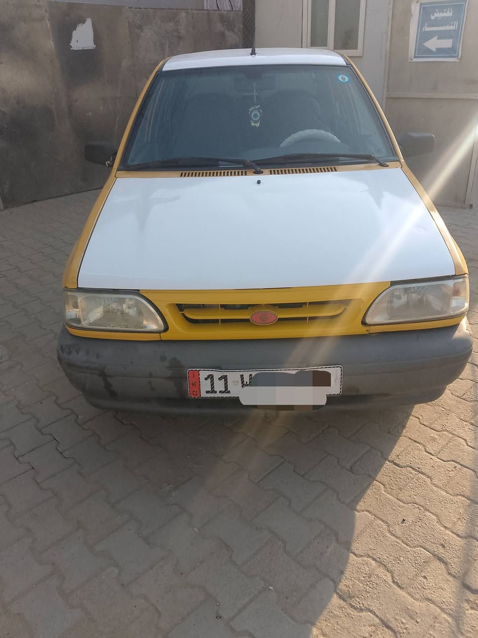 للبيع مديل ١٥شىرط التحويل مصفره هيه وغرامات تاخذ صافي سياره ماعيزه الف متصرف عليهه تراي وين ميعجب 
شواصي تخم تاير باتري مشط بور كله شغال مكينه وكير وحداديه زينه راعيه يريد مداور اوجهك ويه المالك كبل 
السعر ٣٣ وبيهه مجال قليل رقم بغداد سنويه وهزه جديده 
مكان السياره نجف الاستفسار ***********
