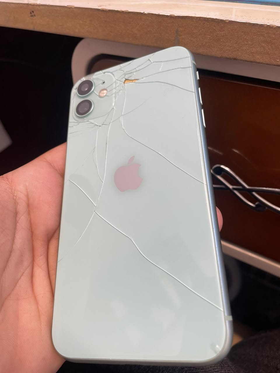 للبيع ايفون ١١ عادي

 سيمكرت متوقف 
ذاكره ٦٤ بطاريه ١٠٠ مبدل اصليه 
مبدل شاشه اصليه 
سعر ١١٠ مكاني بغداد الشهداء الثانيه
الاستفسار ***********
