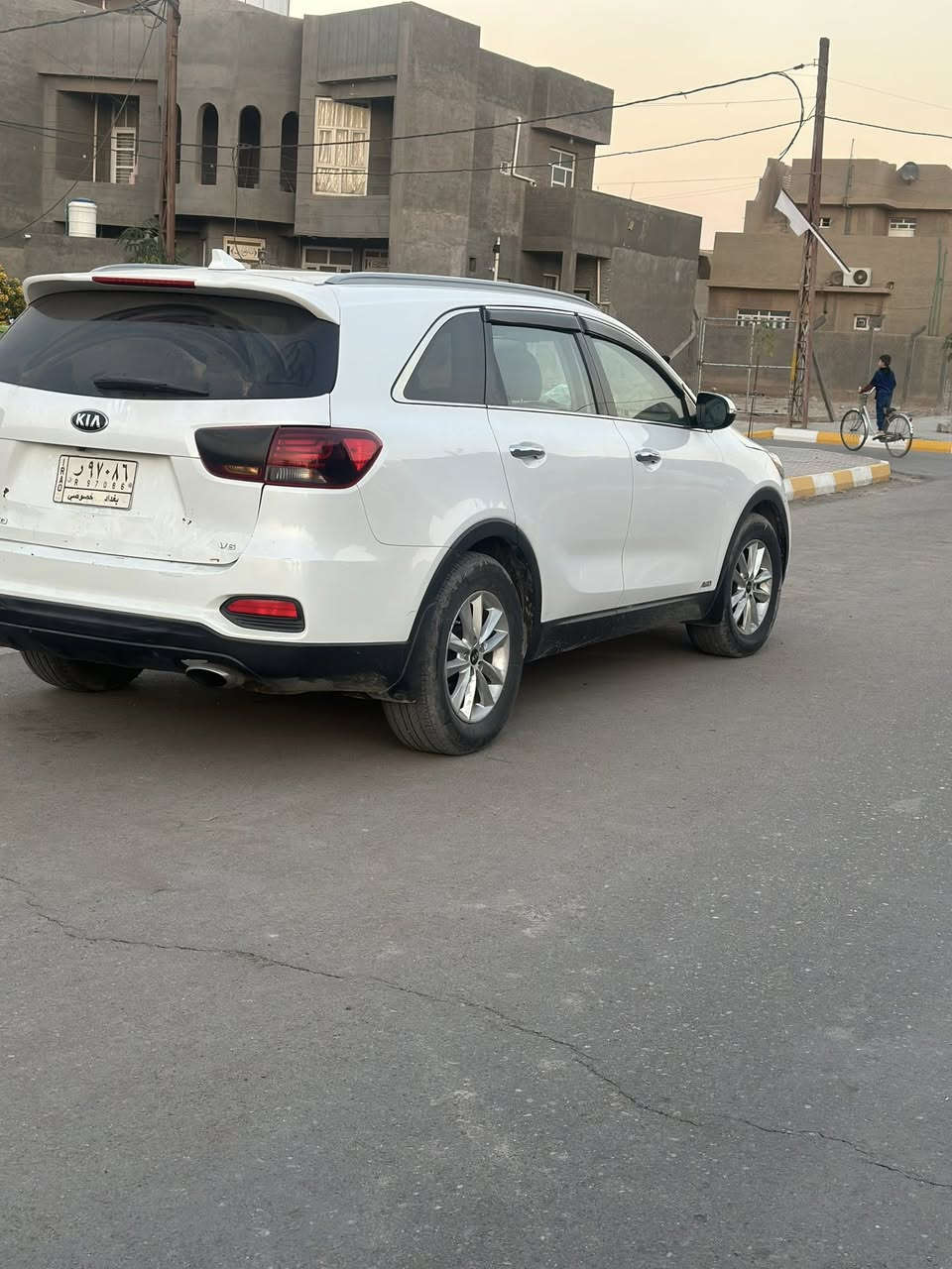 السلام عليكم 
للبيع 
سورنتو 2019وارد أمريكي 
6سلندر محرك وكير كفالة 
3قطع تبريد 
7راكب
  مبدل بنيد ودعامية امامية سنوية مجددة السيارة باسمي 
السعر 215 وبيها مجال 
للاستفسار ***********
