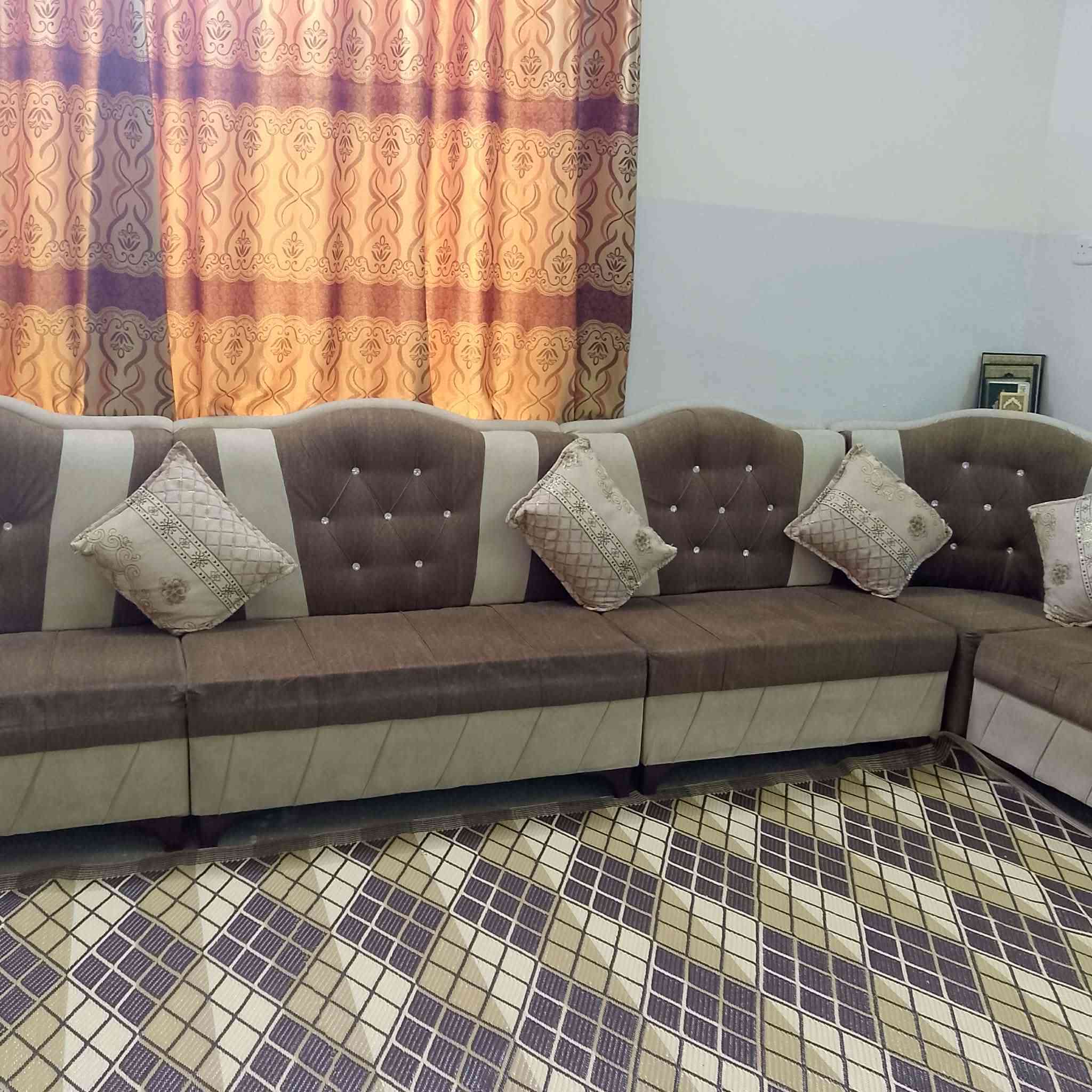ديوان للبيع فصال عراقي خشب ثقيل ونضيف 
١٣ متر السعر ٥٠٠ وبي مجال


**إذا كنت صاحب هذا الإعلان وتريد حذفه لأي سبب، رجاءا أرسل رسالة إلى الدعم الفني**