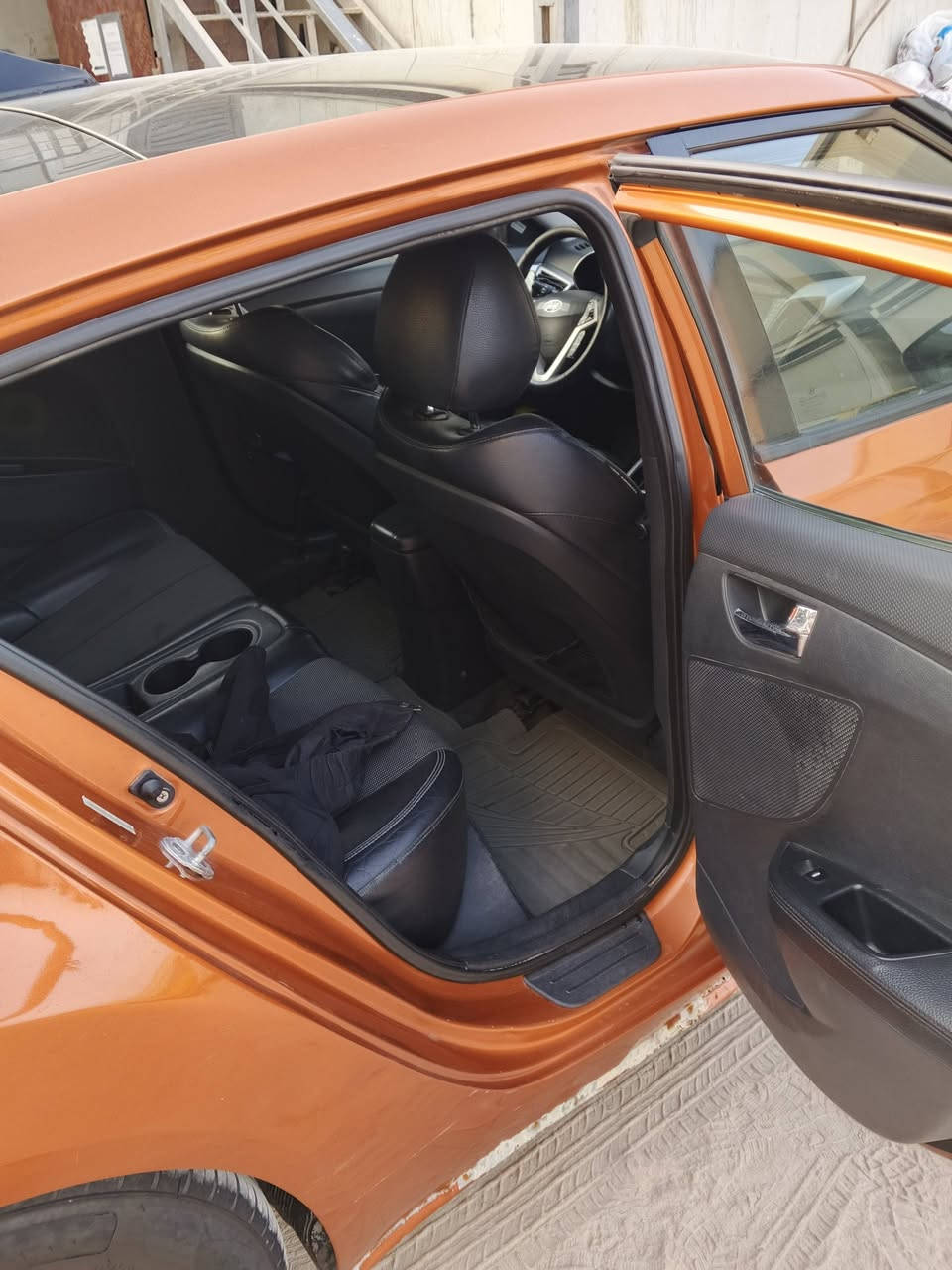 فولستر 2012
مصبوغه احزام  قفل قفل قفل 75 مستعجل علبيع
مكاني بغداد 
***********
