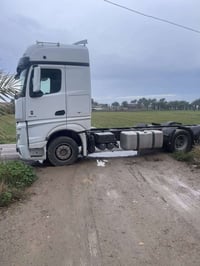 اكتررس 2017 وحش فول مواصفات واحد على واحد السياره مرقمه سليمانيه بدي ا...