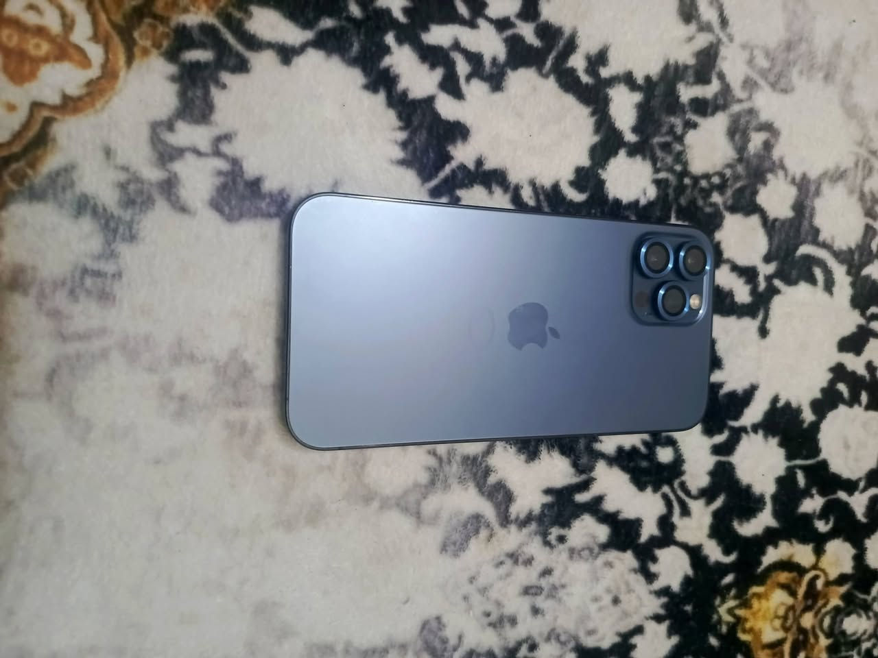 سلام عليكم ايفون 12 برو ماكس ذاكره 256
بطاريه78
جهاز مبدل شاشه نوعيتها حلوه 
الشاشه الاصليه عندي موجوده شغاله بس بيها فطور 
شرق اوسط شريحه وحده
لونه حلو جهاز كلش حلو 
سعر 425الف 
مكاني بغداد البياع ***********
