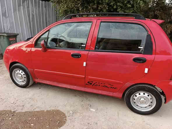 السلام عليكم
كيو كيو ٢٠١٢ ماشية ٢١ حقيقي رقم بغداد انكليزي السعر ٣٤ بيها مجال قليل كلش حك الجية  بااسمنا السيارة كير محرك خير من الله كهربائيات كلها شغالة تبريد شغال السيارة بيها طخة خفيفة ومكحلة بخشم الجاملغ الايسر وبيها جراد بالبنيد وبلباب الي ورة السايق  بدون خياس السيارة خير من الله مكان السيارة بغداد شهداء السيدية 
*********** وات ساب واتصال
