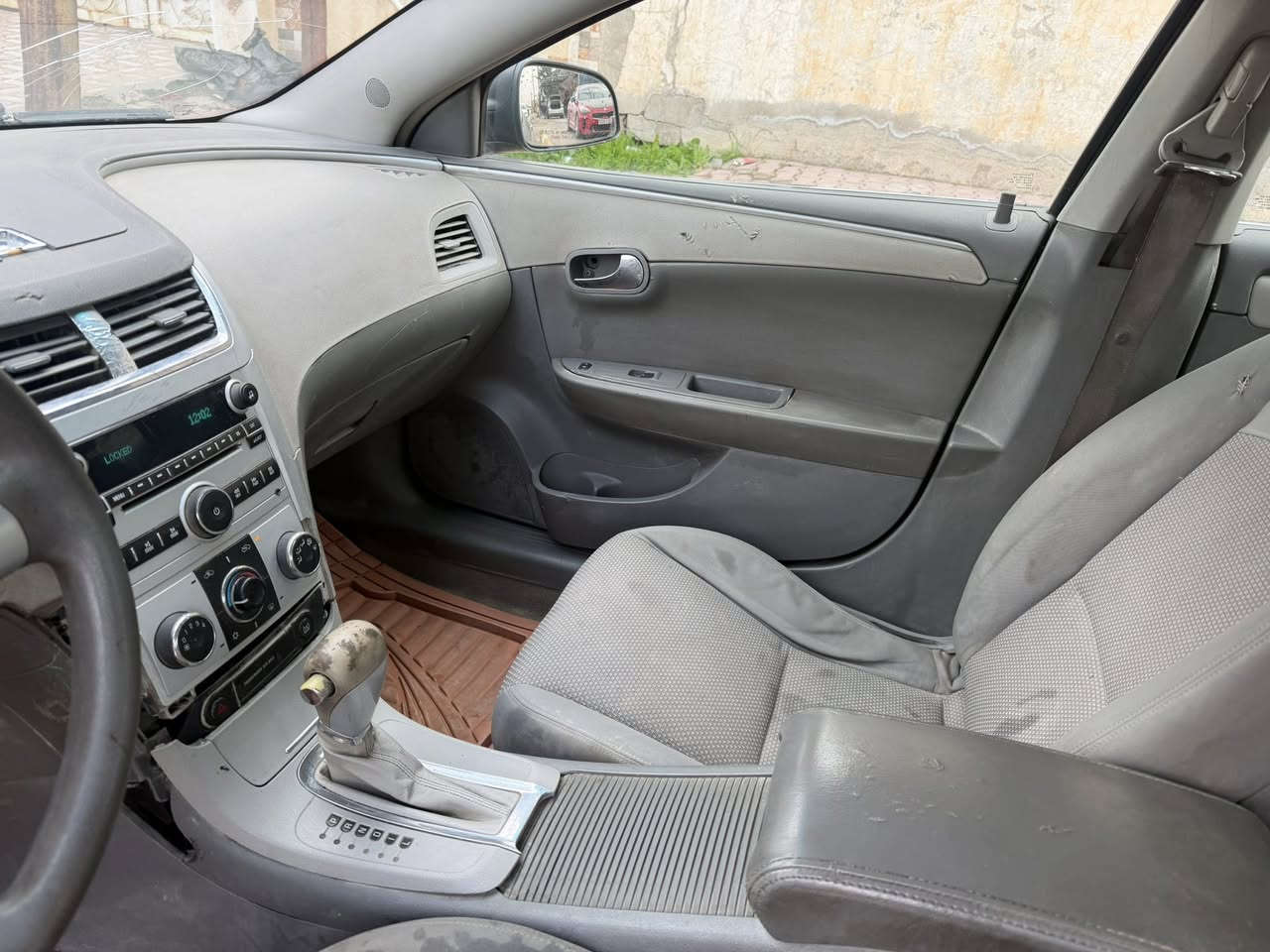 ماليبو 2008 رقم انبار صدامي سنويه كارتونيه ماندل صاحبها اكفلها دوله وعشائر وسرقه السياره بدون نقص كير ومحرك وصدر وتخم تاير مكفولات السياره مجهزها كامل بس توديها للصباغ ترشها ضفيره كلها جديده السعر 35 وبيها مجال للشراي مكان السياره صلاح الدين تكريت ***********
