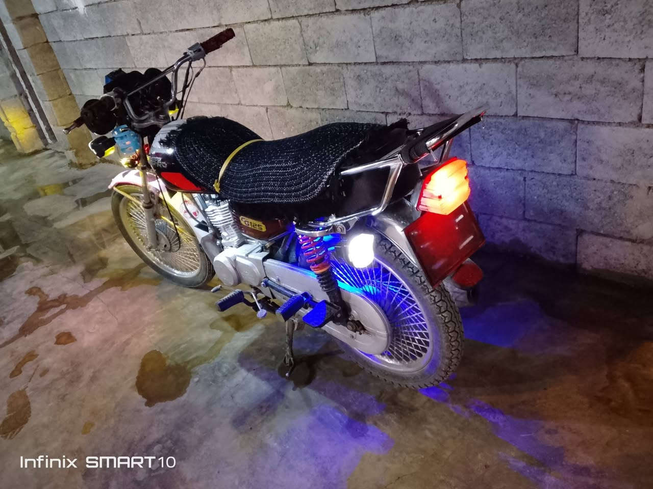 السلام عليكم ماطور للبيع نامي برو 19تخم ويالة وتايرات مكينة خرسة  كهربائي كلة شغال ماناقصهة شي حيل جديد سعر خاص مكاني خانقين  ***********
