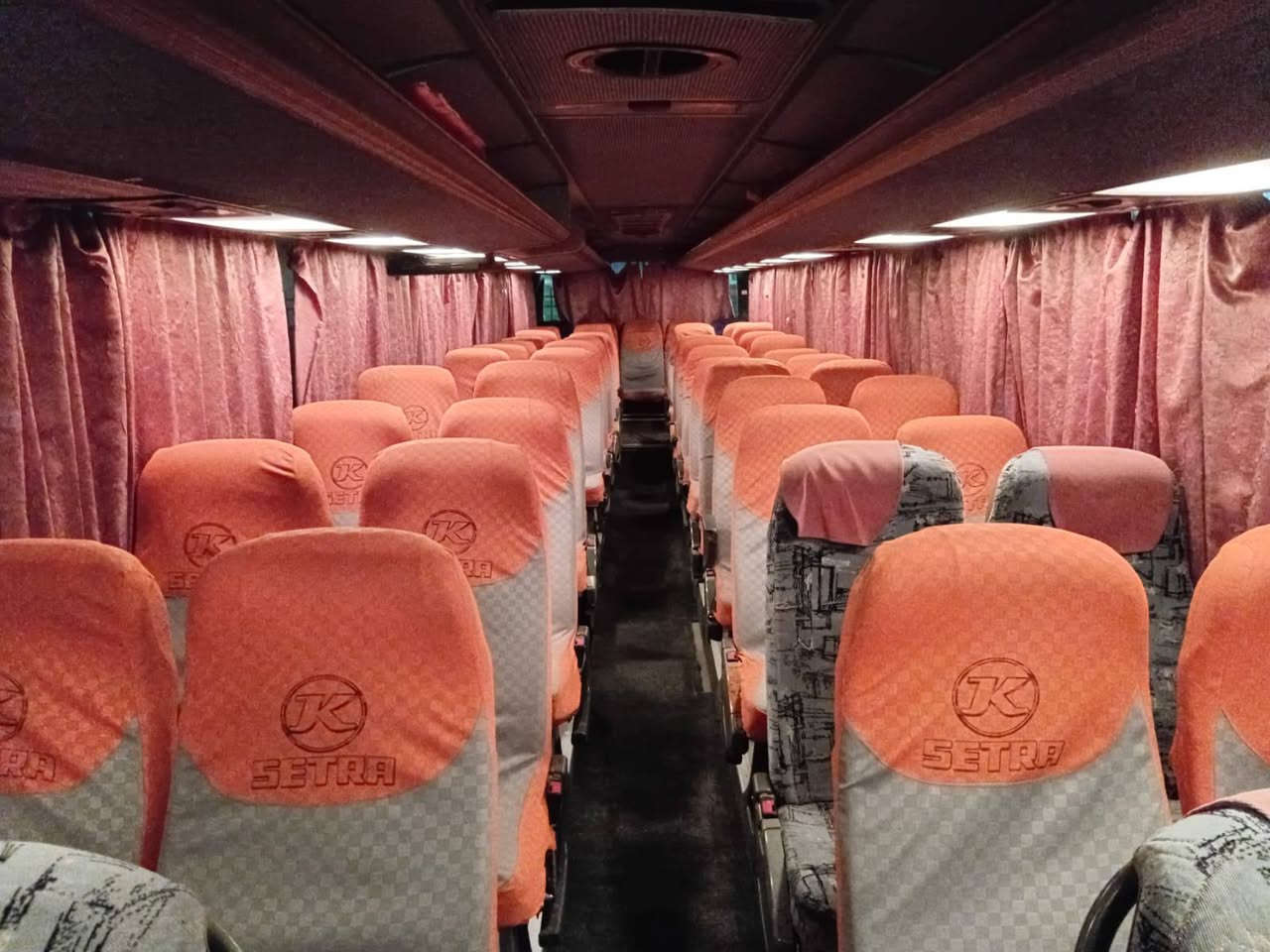 سلام عليكم سياره خير من الله مكينه كير أكسل تبريد كله كفاله رغم ستره 2013 بغداد سعر ٣٥٠رغم***********
