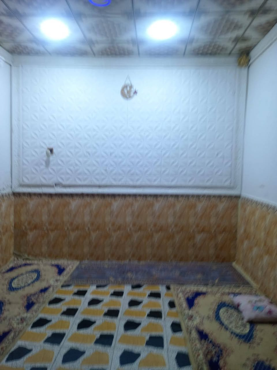 بيت للبيت المساحه ١٠٧ خلفي المكان حي الشهداء شارع ابو قيصر
للاستفسار عالرقم ***********
مكلفه بالنشر الخاص مغلق
