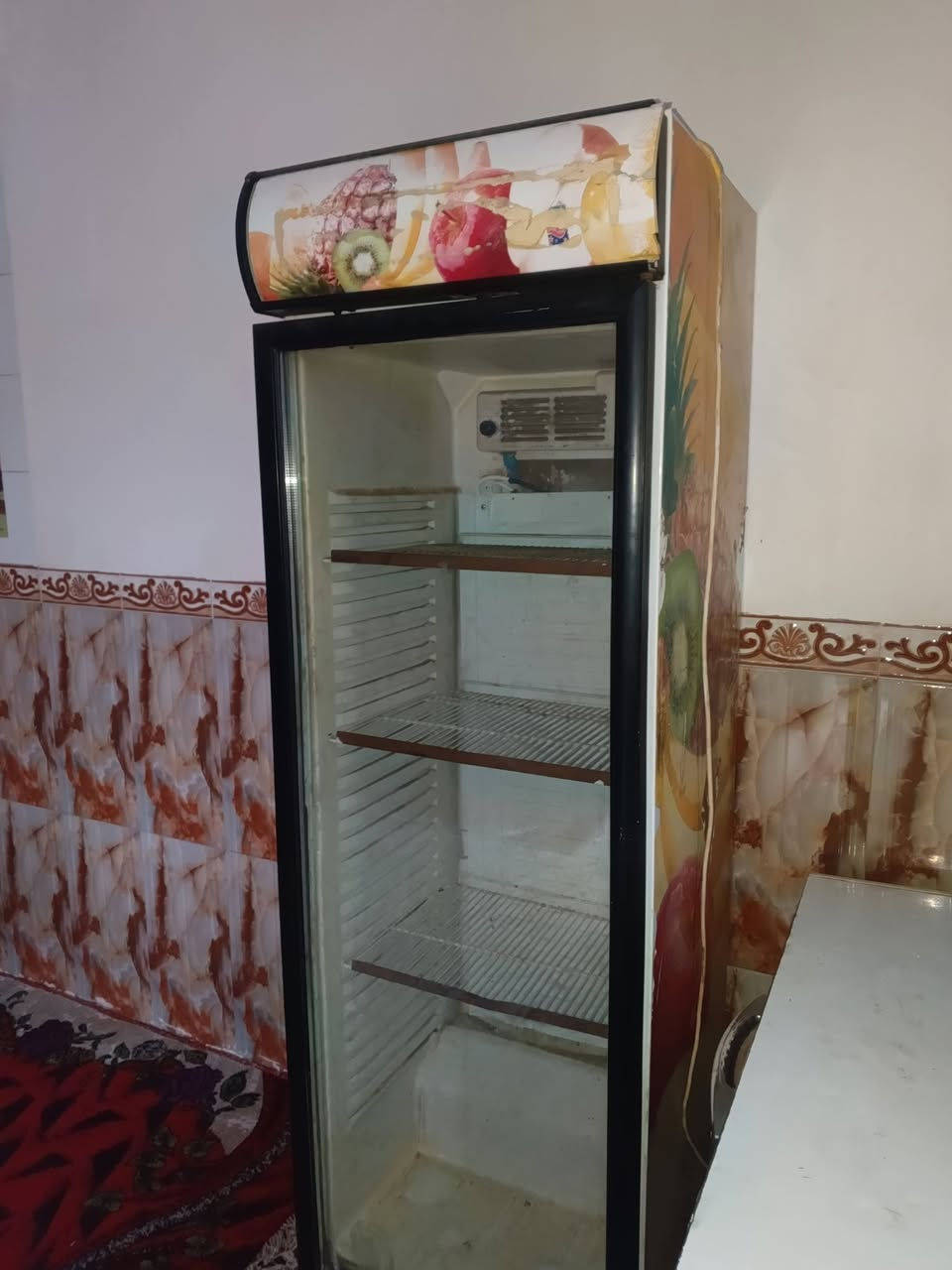 سلام عليكم براد جديد ونظيف تركي اصلي ماطور جديد قبل شهرين شديته البراد كامل ما عوزه شي المكان كوت حي الجهاد ***********
