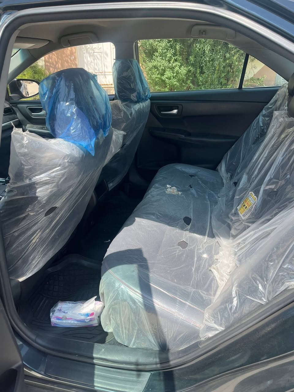 سلام عليكم
فقط مراوسToyota Camry (se) 2017
سيارة ماشيةسيارة بدون ضربة بدون كلشي  فقط ملاحضات بسيطة اريباكات سليمة لون اسود جذاب سيارة حيل حلوة وًناعمة بل شارع كير محرك شرط تدفئة و تبريد شغال ثلج 
***********
العنوان موصل تكريت
