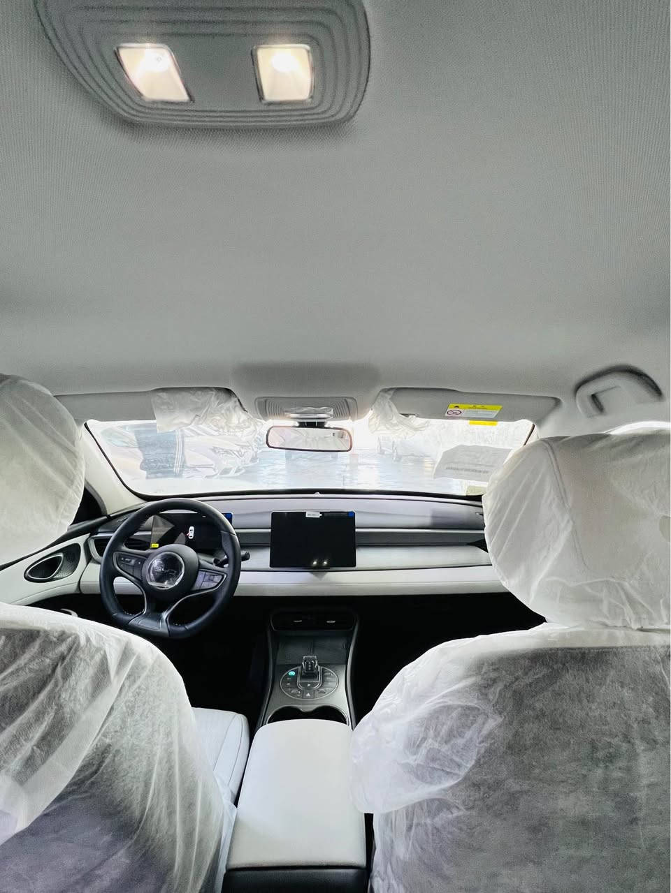 ( بيع او مراوس او بيع نظام الدين يعني تدفع قسم يبقه قسم مدة )

📅 الموديل: 2025
📍 الحالة: جديدة بالكامل (زيرو – لم تستخدم)
✨ المواصفات:
✔️ فول مواصفات (أعلى فئة)
✔️ شاشة كبيرة حديثة + نظام ملاحة
✔️ عدادات ديجيتال
✔️ تشغيل بصمة + دخول ذكي
✔️ فتحة سقف بانوراما
✔️ مقاعد جلد كهرباء + تبريد/تدفئة
✔️ نظام صوتي فاخر
✔️ كاميرات 360 + حساسات أمامي وخلفي
✔️ مثبت سرعة ذكي + أنظمة أمان متطورة
✔️ إضاءة داخلية محيطية

💰 السعر: انصال عبر الرقم
📞 للتواصل:*********** دهل اوران, واسط
