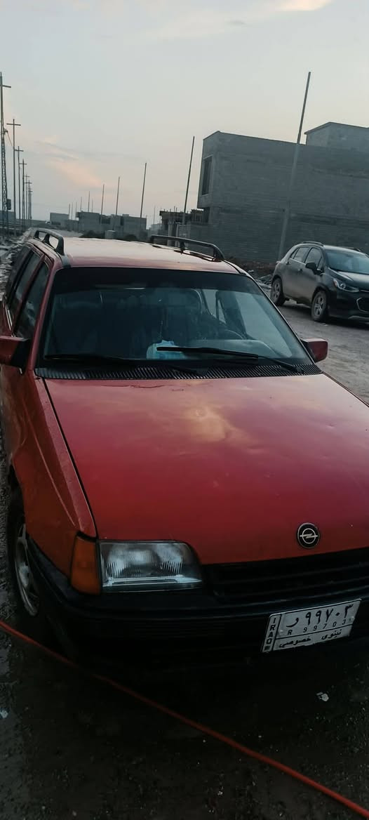 سلام عليكم
اوبل كاديت للبيع
شرط التحويل
سنويه لل٢٧
محرك  معمر شرط
كير شرط 
مصلح دوائر فقط
للاستفسار عالرقم
***********
مكاني موصل الايسر

ترايك مايعجبك سياره مال جنايه 
كابون تبادل
