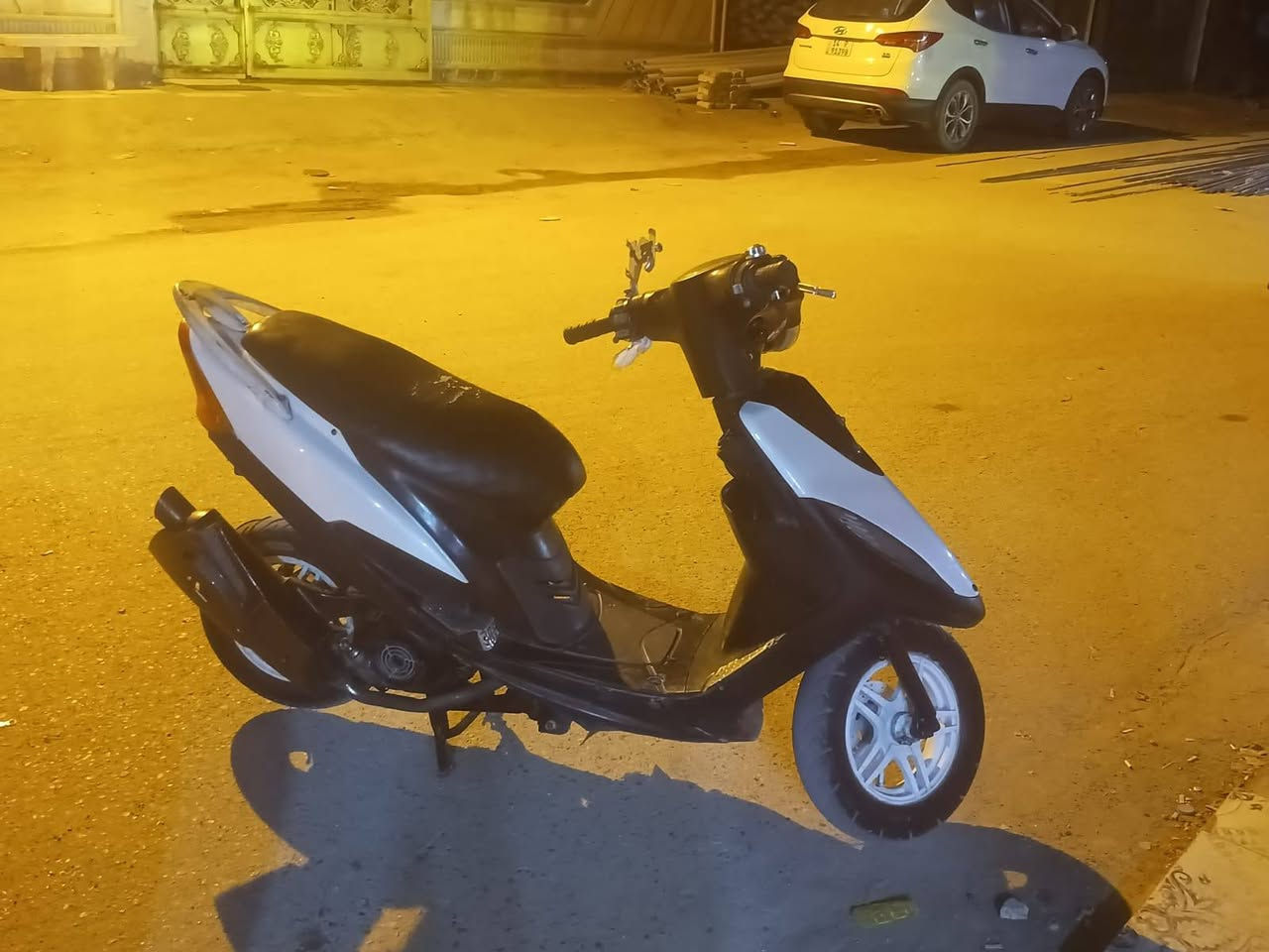 للبيع 
دراجه ماكس لون ابيض ياماها نظيف غراض كله جديد شرط الاصلي الكفر بلاد من الشركه كزوز رياضي دراجه كلشي مابيهه دكت هندر تشتغل 

العنوان كرمة علي _ منطقة العلي 
رقمي ***********
سعرها700  وبيعه مجال بس لشراي
