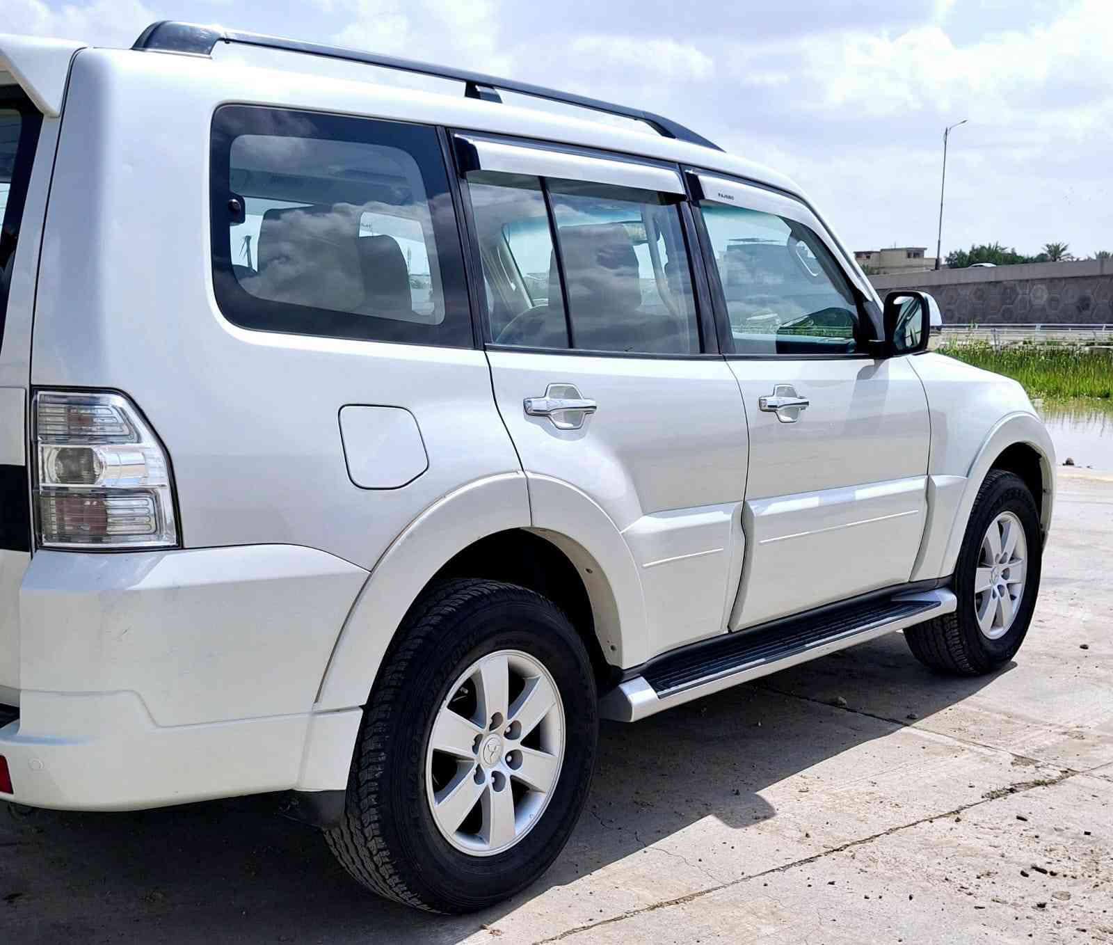 السلام عليكم باجيرو  ٢٠٠٨ وارد خليجي حبتور رقم بغداد انكليزي تحويل مباشر مكفوله بدون صبغ بدون حادث بدون تبديل فول مواصفات فتحه سقف كراسي جلد كهرباء دمام خلفي ثلاجه بالفرس شاشه كامره خلفيه مرايات شفط اشاره وترحيب تحكم استيرن جهتين سبعه راكب ثلاث قطع تبريد حساس خلفي داخل عسلي صاج تخم تاير تبريد ثلج كير مكينه مكفولات شرط مامفتوحات صدر أمامي وخلفي نضيف السعر    ١٢٥   بيهه مجال الاتصال   ***********  مكان بغداد
