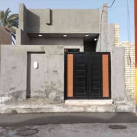 بيت للبيع مساحه 112في منطقة الكرغوليه قرب الجسر الاخضر  رقم 0776653952...