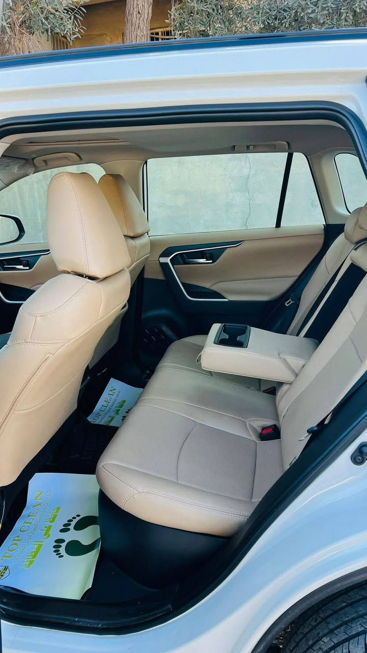 السلام عليكم 
تويوتا راف فور 2024 
ضمان شركة ساز 
فول مواصفات 
محرك 2500 هايبرد 
فور ويل 
كشنات جلد 
بصمة تشغيل عن بعد 
شاحن لاسلكي 
حساس امامي خلفي 
مري شفط 
زنون امامي لد خلفي 
وضعيات قيادة كروس سرعة 
شاشة كاميرا 
فتحة 
قطعتين تبريد
 السيارة جديدة ماشية 22 الف
 بدون صبغ بدون بارد 
مغلفة PPF بالكامل 
مكان السيارة بغداد 
السعر 300 وبيهة مجال 
للاستفسار خاص


**إذا كنت صاحب هذا الإعلان وتريد حذفه لأي سبب، رجاءا أرسل رسالة إلى الدعم الفني**