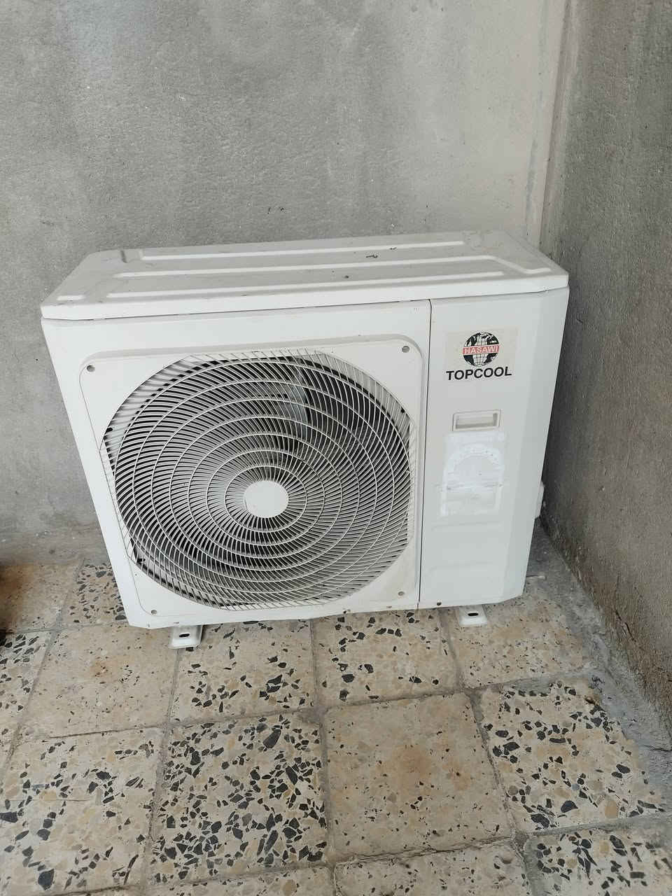 داخليات طن ونص شغالات خارجيه طنين وثلث خارجيه طن ونص العنوان 5 ميل رقم بو واتساب***********
