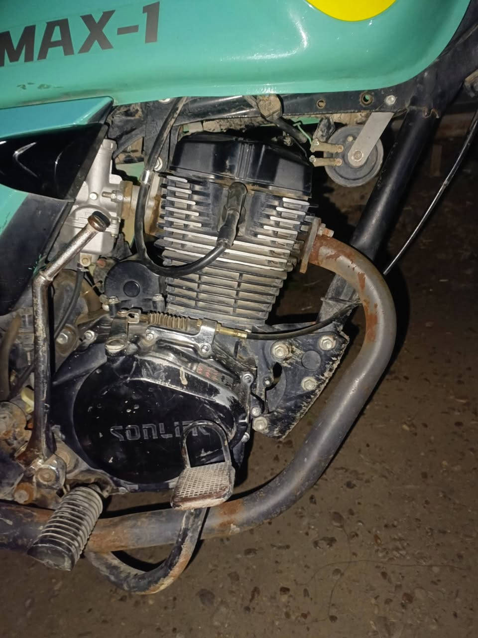 سلام عليكم دراجه موديل 24 اوراق أصولي مكينه ما مفتوحه سعر 550 وبيها مجال *********** واتساب
